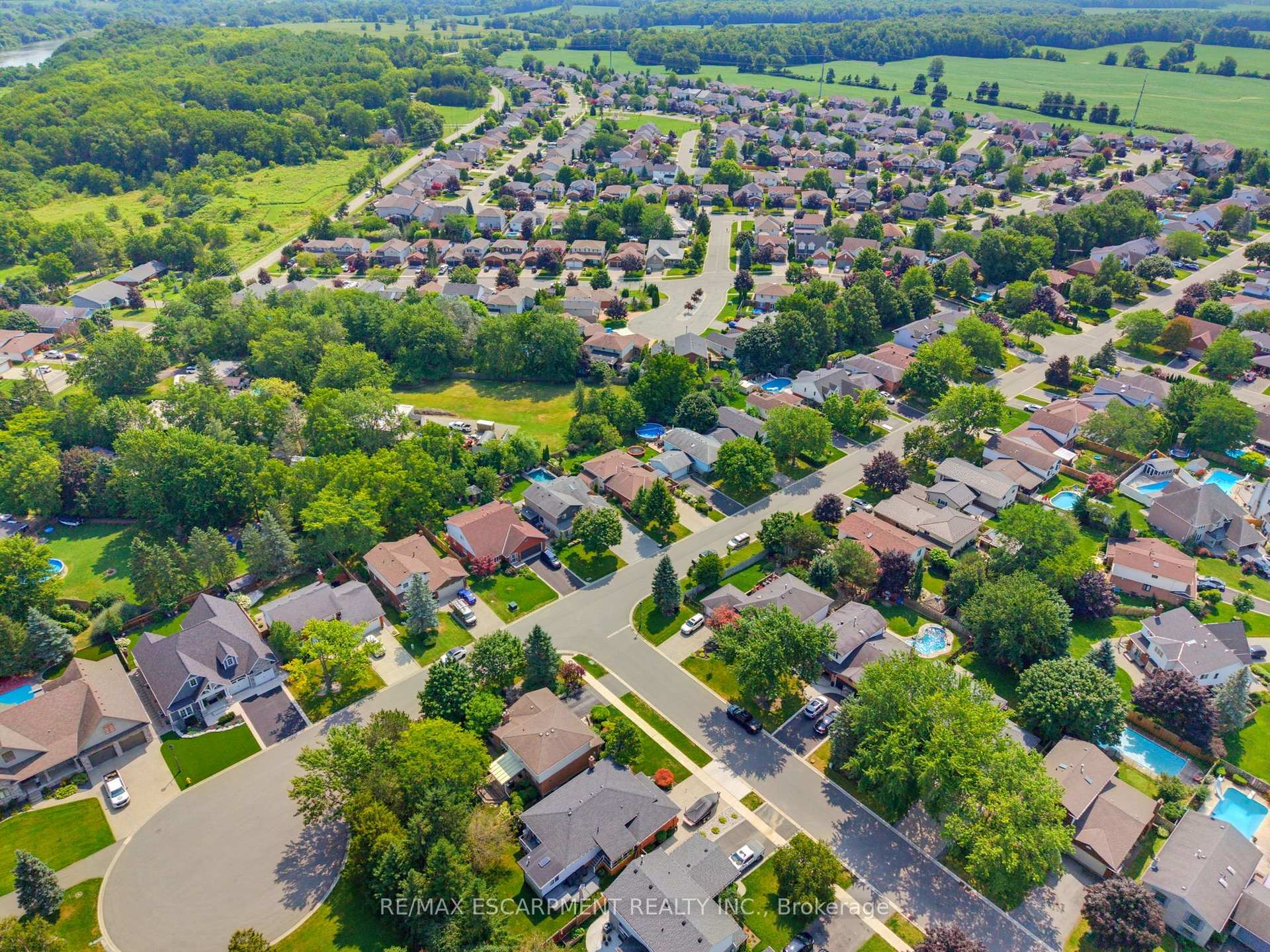 Photo 43 of 17 Buchanan Drive, Haldimand — HOMEH