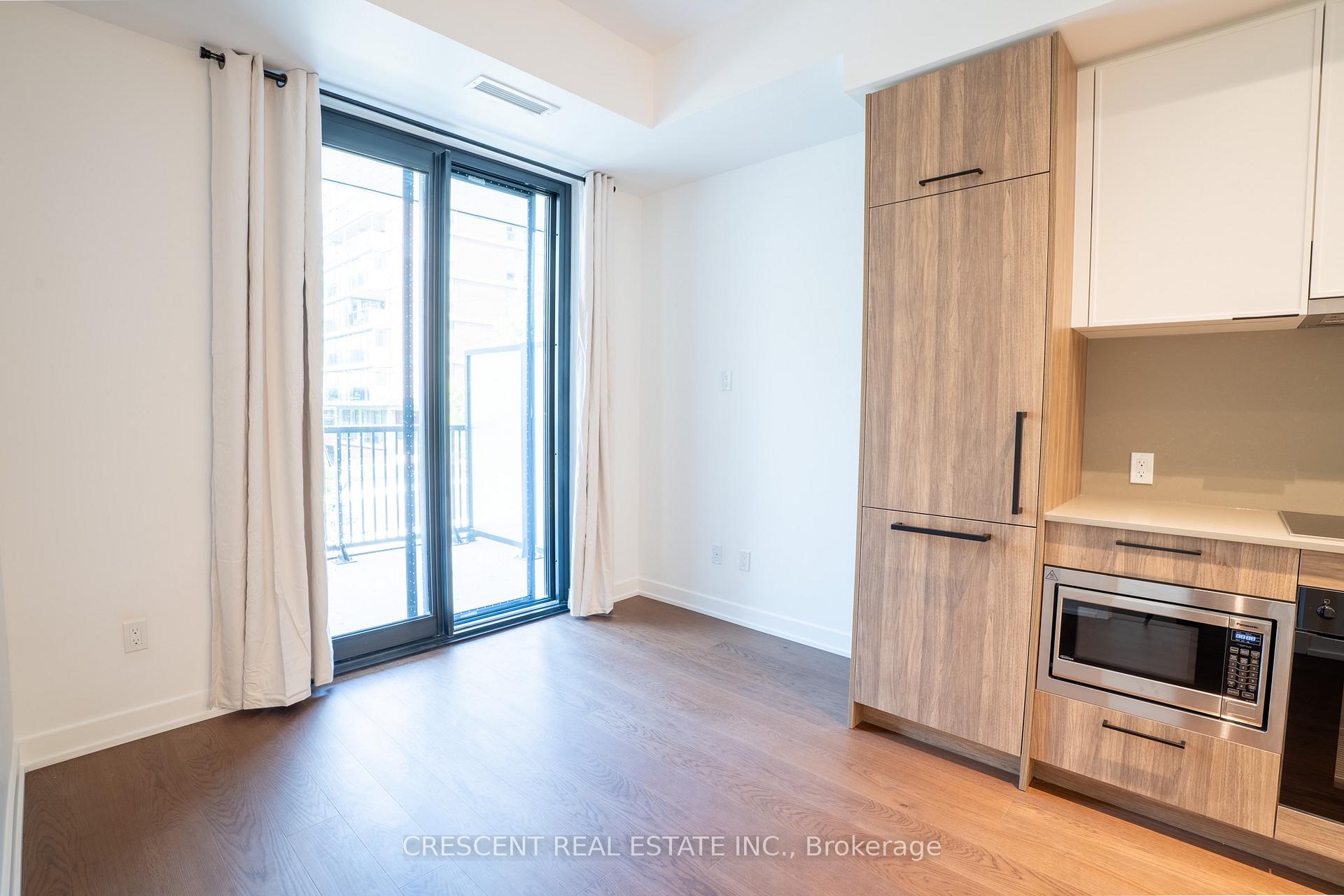 Photo 4 of Unit 201, 91 Montclair Avenue, Toronto, Forest Hill South — HOMEH