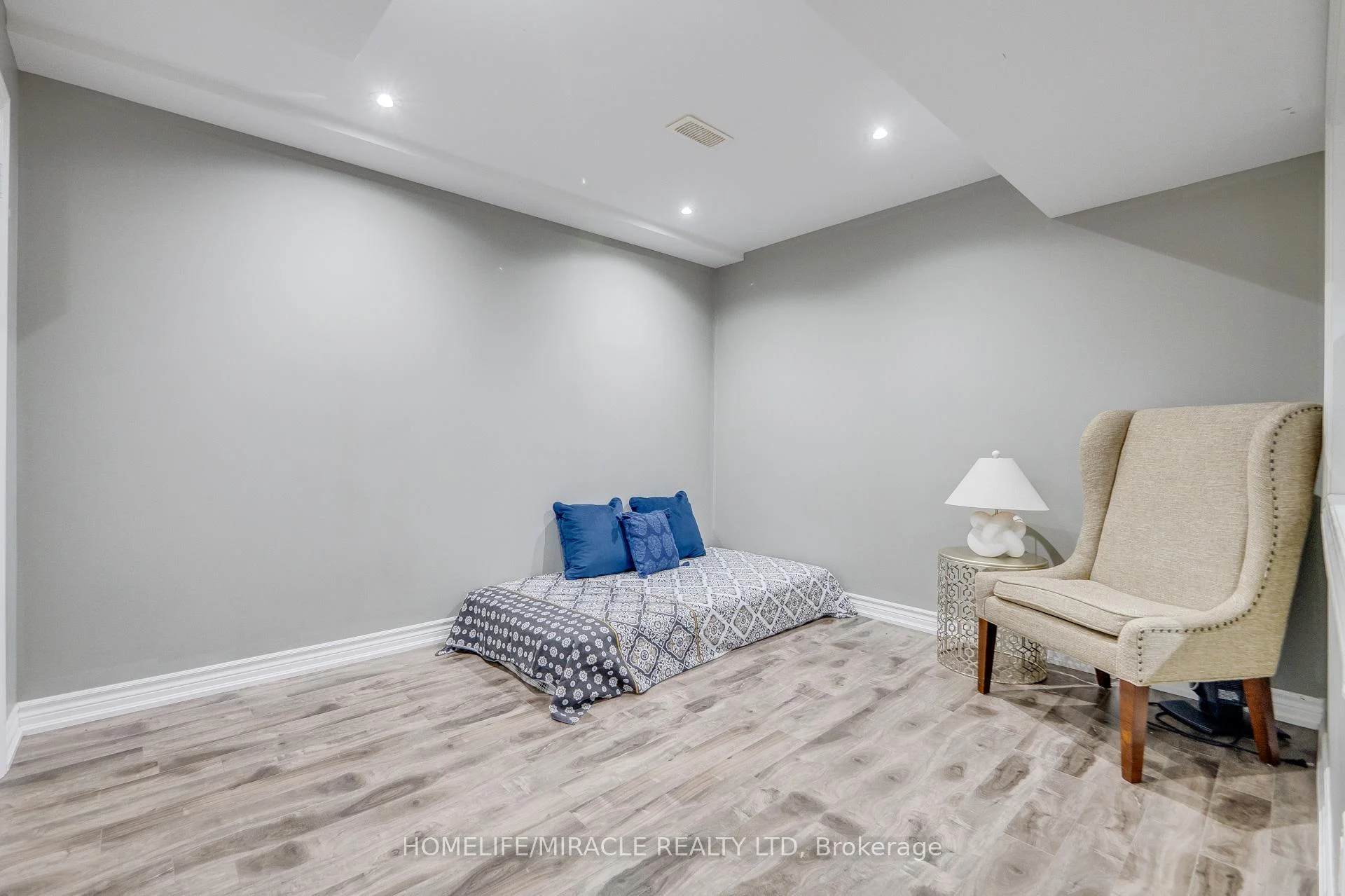 Photo 55 of 80 Dredge Court, Milton, Willmott — HOMEH