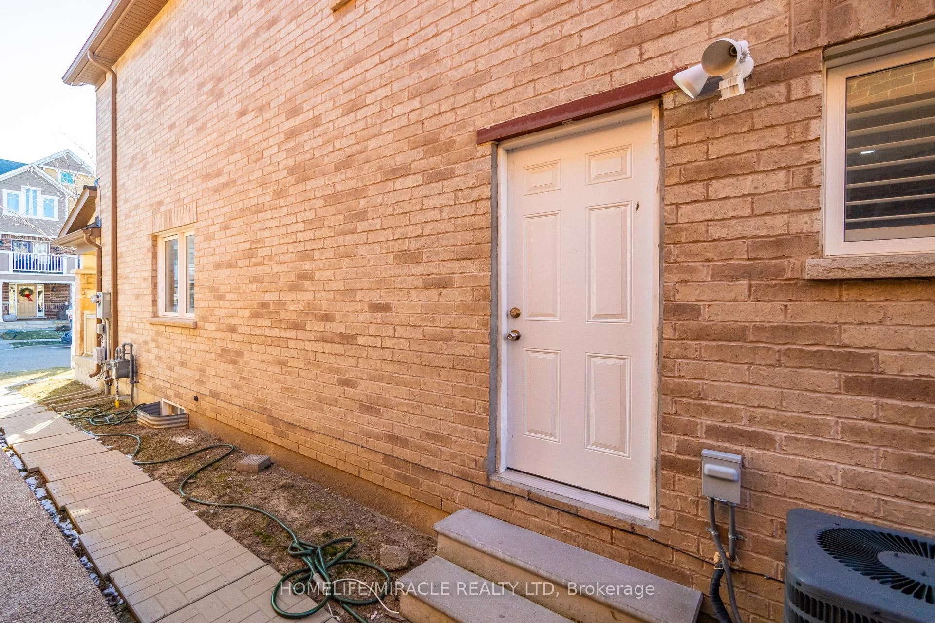 Photo 64 of 80 Dredge Court, Milton, Willmott — HOMEH