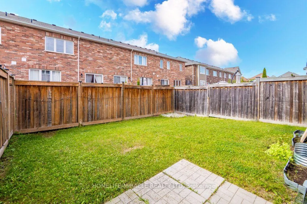 Photo 76 of 80 Dredge Court, Milton, Willmott — HOMEH