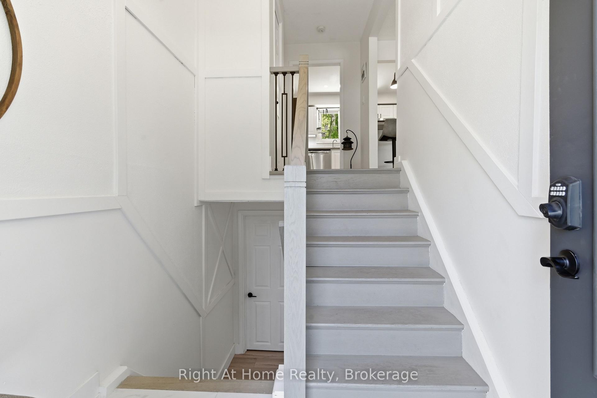 Photo 6 of 21 Nonquon Drive, Kawartha Lakes, Mariposa — HOMEH
