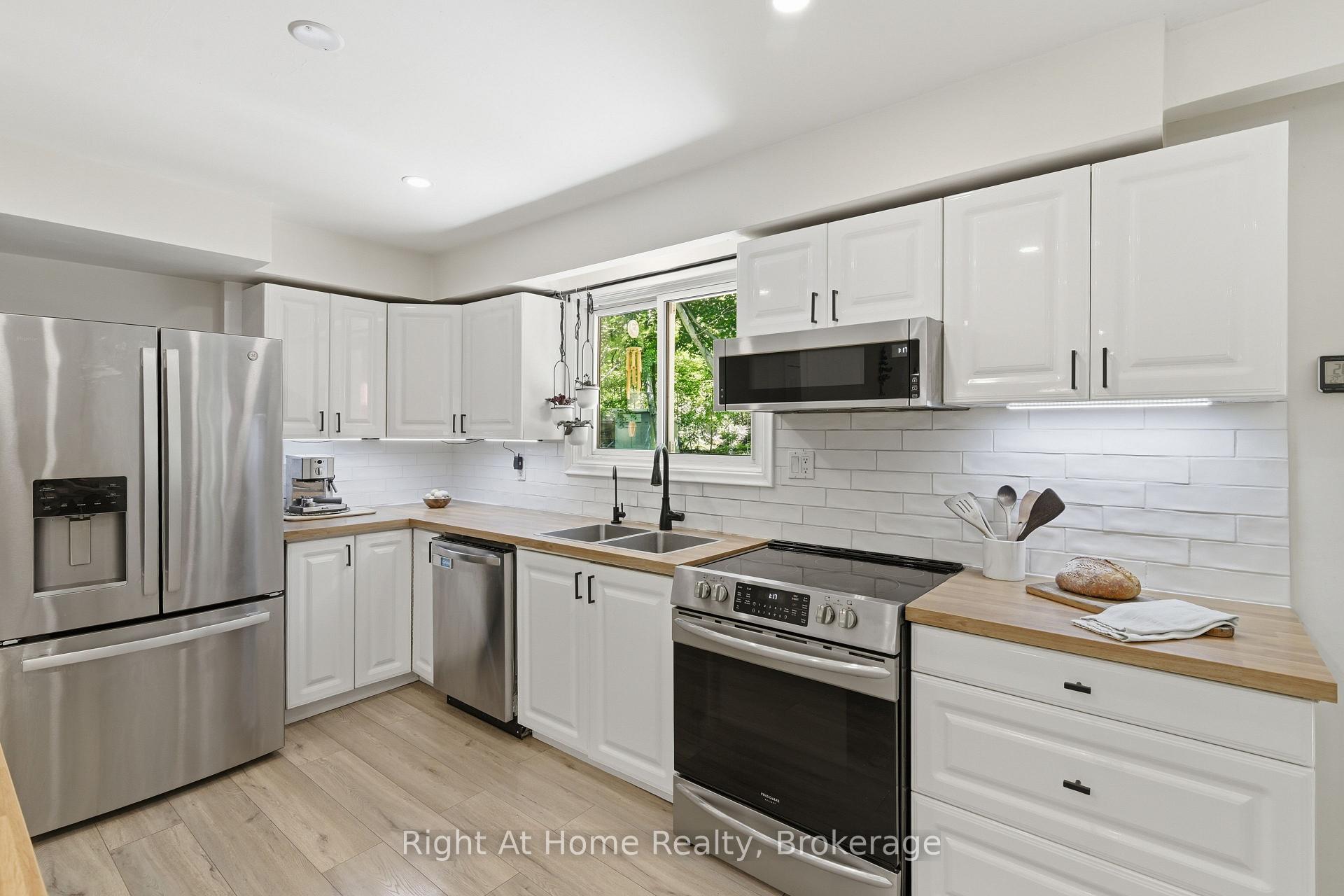 Photo 13 of 21 Nonquon Drive, Kawartha Lakes, Mariposa — HOMEH