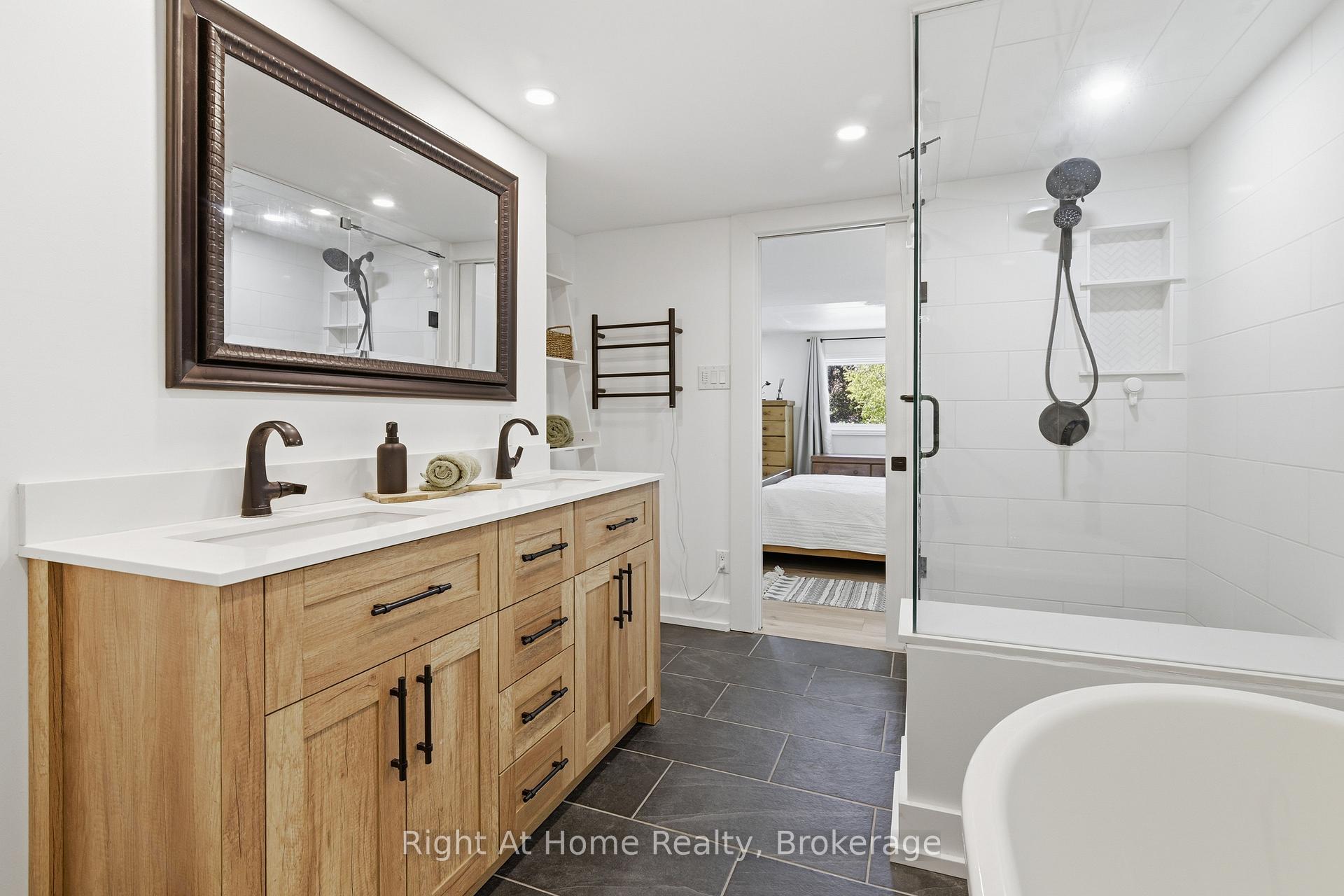 Photo 20 of 21 Nonquon Drive, Kawartha Lakes, Mariposa — HOMEH