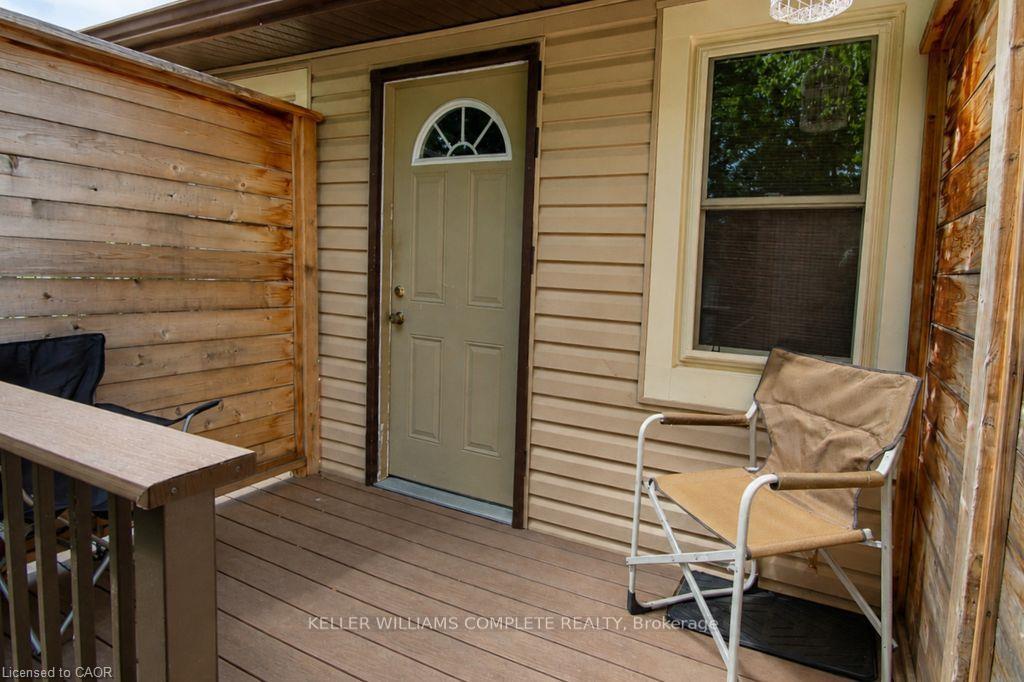 Photo 19 of 35 Barons Avenue S, Hamilton, Bartonville — HOMEH