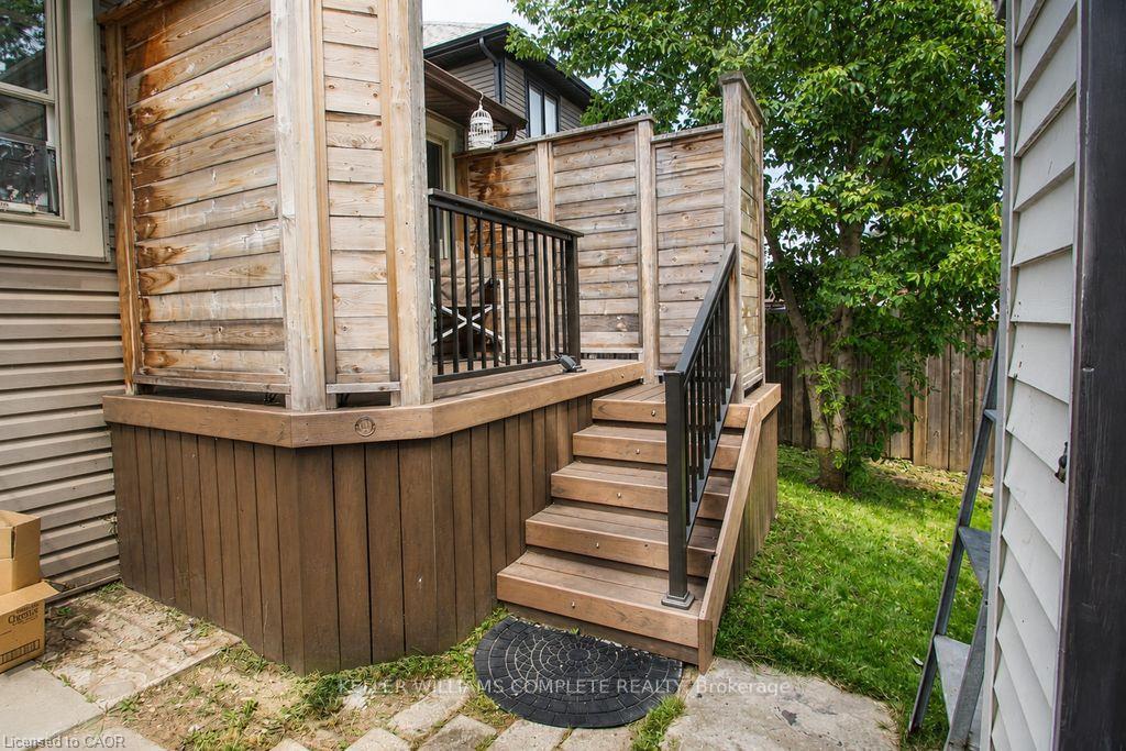 Photo 20 of 35 Barons Avenue S, Hamilton, Bartonville — HOMEH