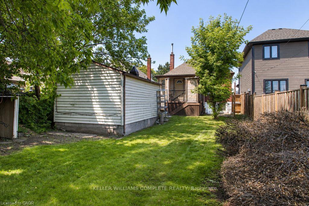 Photo 25 of 35 Barons Avenue S, Hamilton, Bartonville — HOMEH