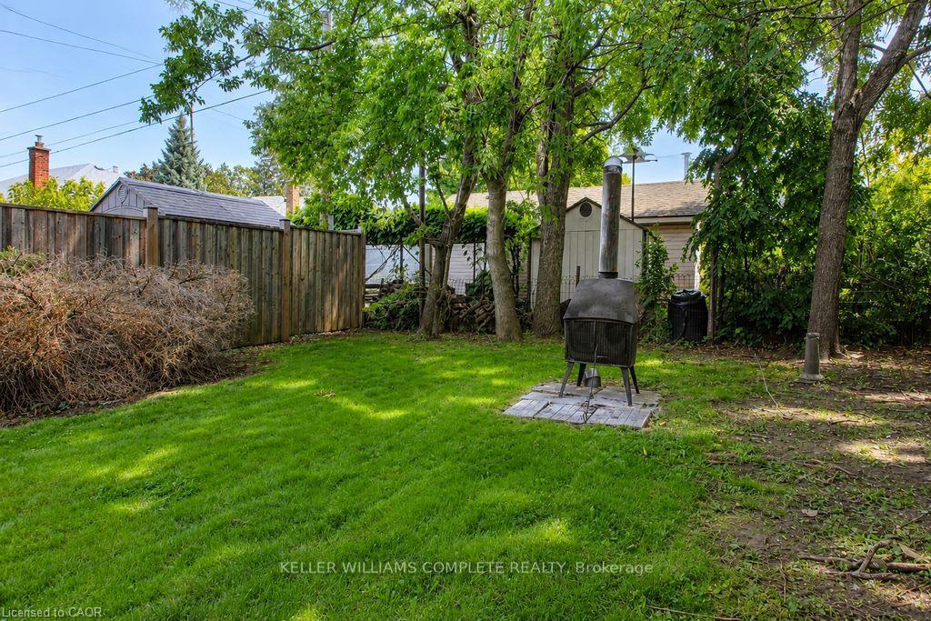 Photo 28 of 35 Barons Avenue S, Hamilton, Bartonville — HOMEH