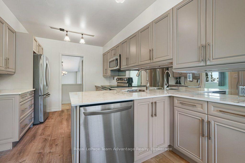 Photo 17 of 6 Ginnie Street, Parry Sound — HOMEH