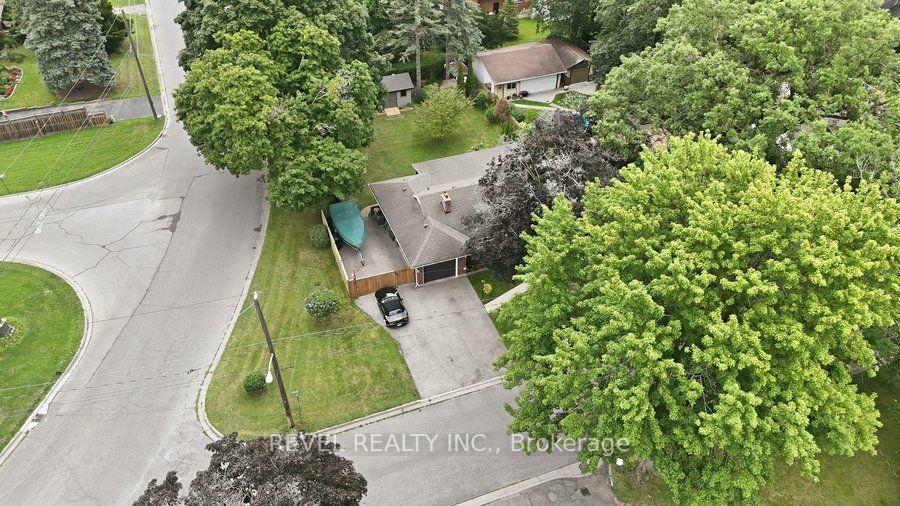 Photo 5 of 37 Burke Avenue, Brantford, Echo Place — HOMEH