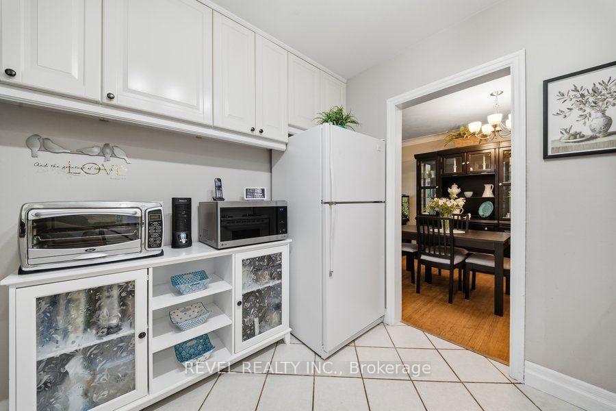 Photo 26 of 37 Burke Avenue, Brantford, Echo Place — HOMEH