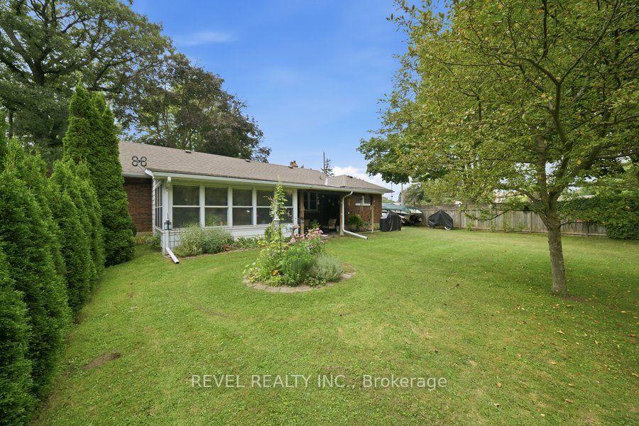 Photo 36 of 37 Burke Avenue, Brantford, Echo Place — HOMEH
