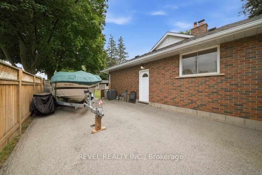 Photo 43 of 37 Burke Avenue, Brantford, Echo Place — HOMEH