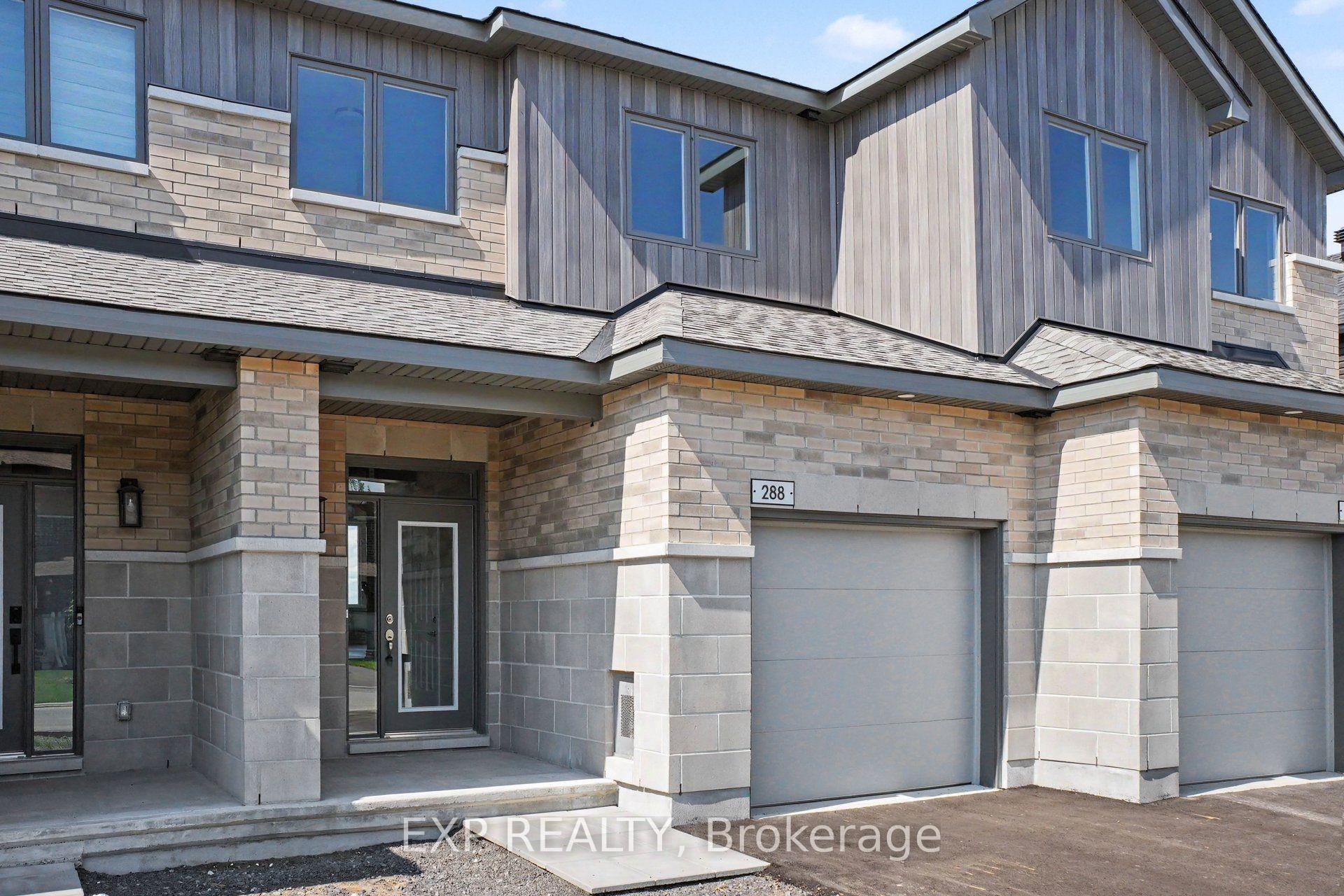 Photo 2 of 288 Labelle Street, Russell, Embrun — HOMEH