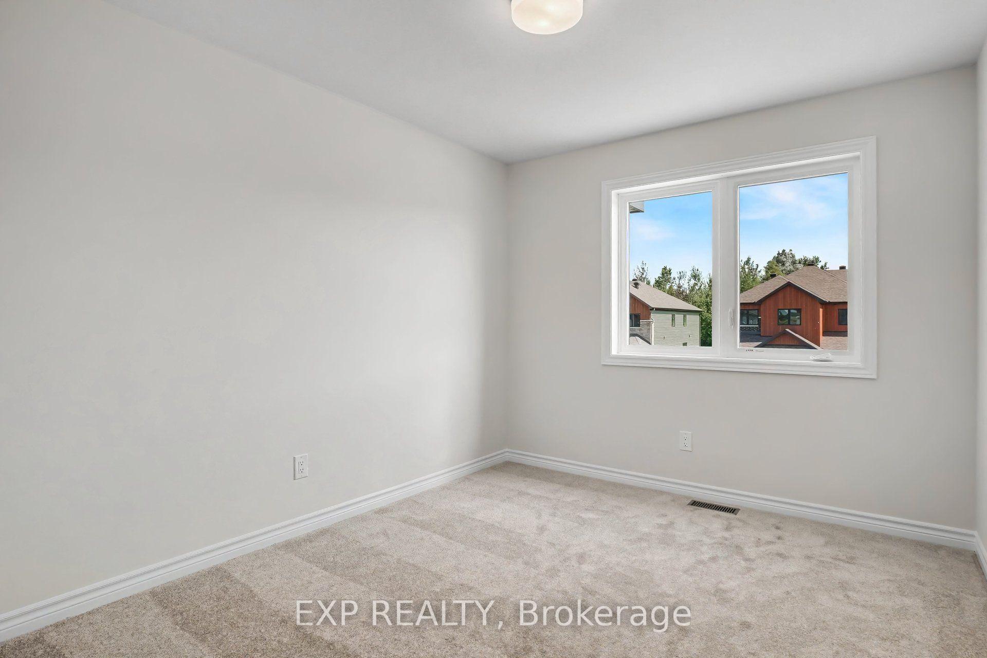 Photo 16 of 288 Labelle Street, Russell, Embrun — HOMEH
