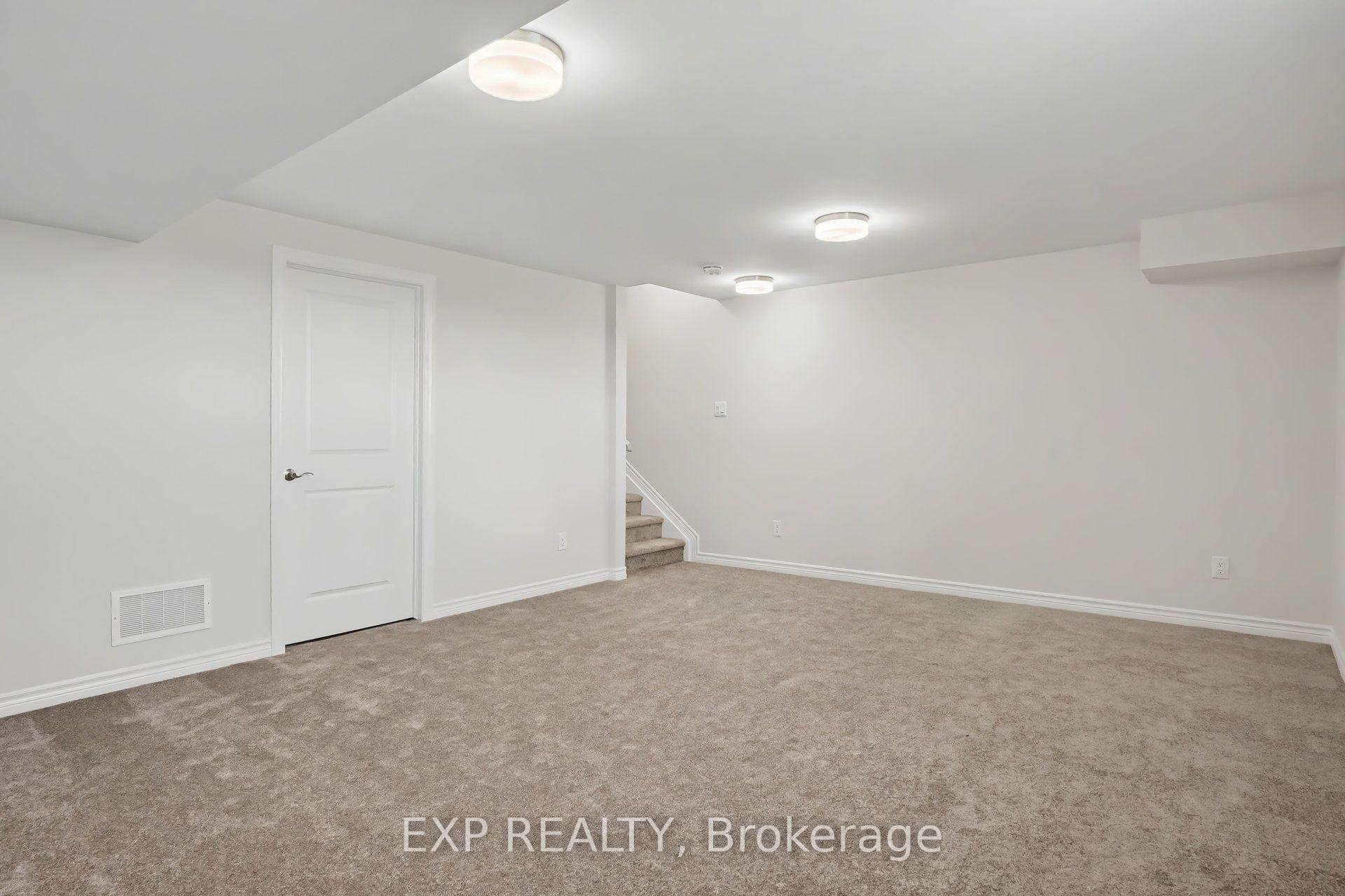 Photo 19 of 288 Labelle Street, Russell, Embrun — HOMEH