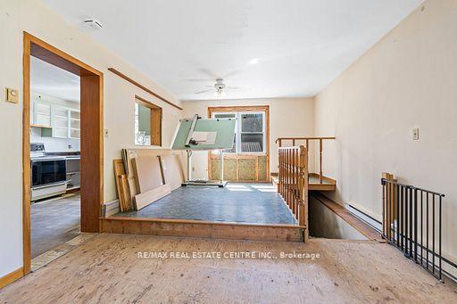 Photo 12 of 44 Willow Street S, Halton Hills, Acton — HOMEH