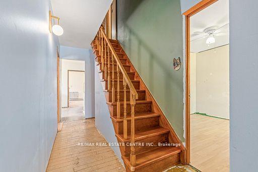 Photo 17 of 44 Willow Street S, Halton Hills, Acton — HOMEH