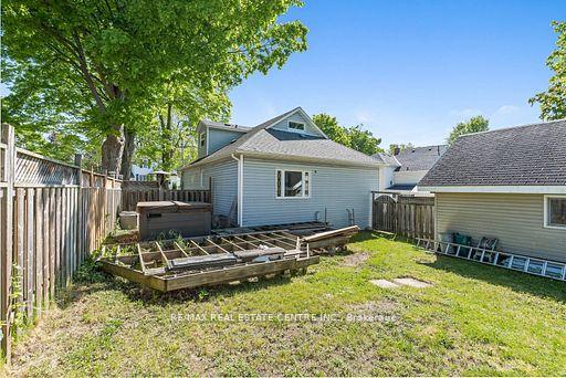 Photo 32 of 44 Willow Street S, Halton Hills, Acton — HOMEH