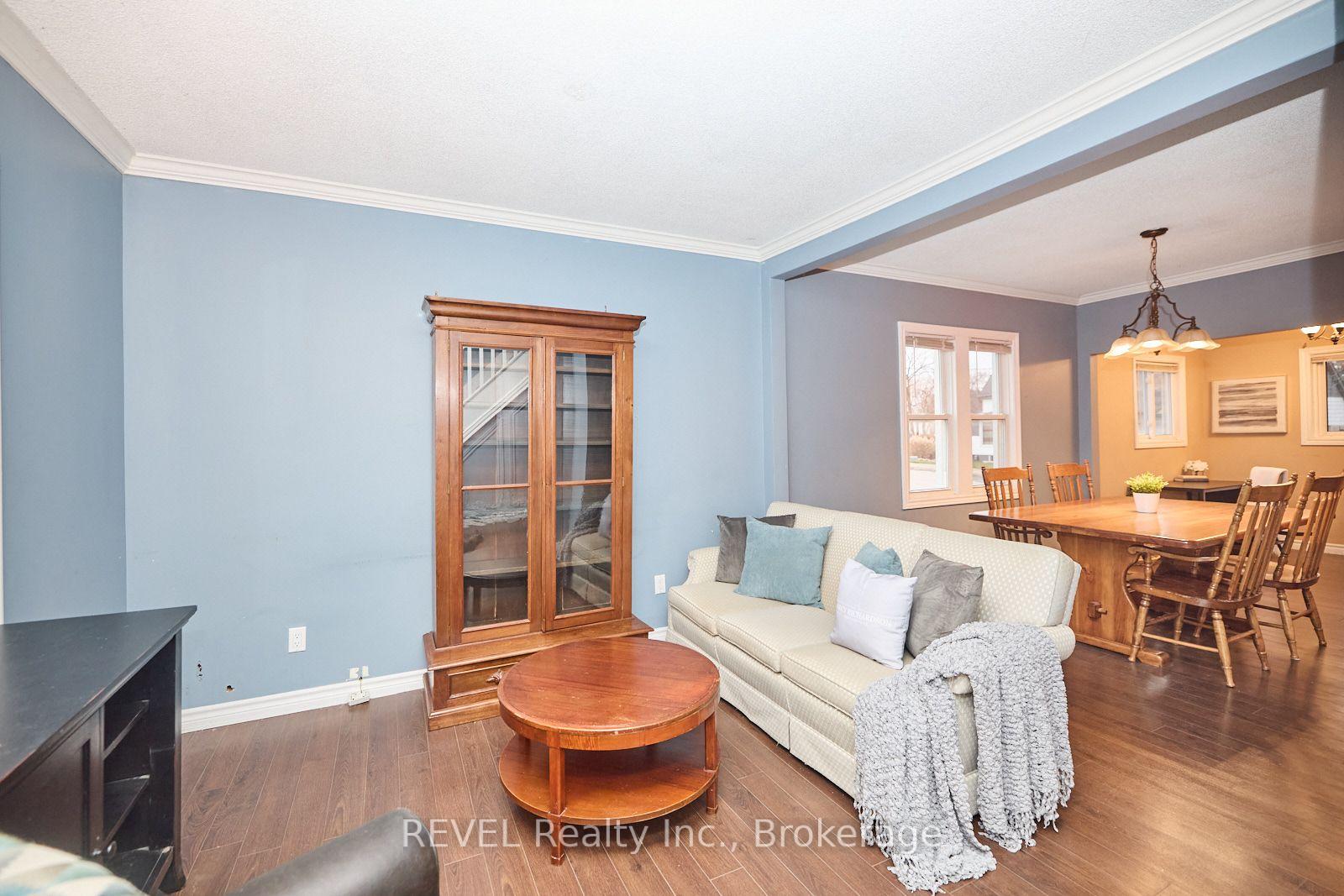 Photo 7 of 4317 Buttrey Street, Niagara Falls, Downtown — HOMEH