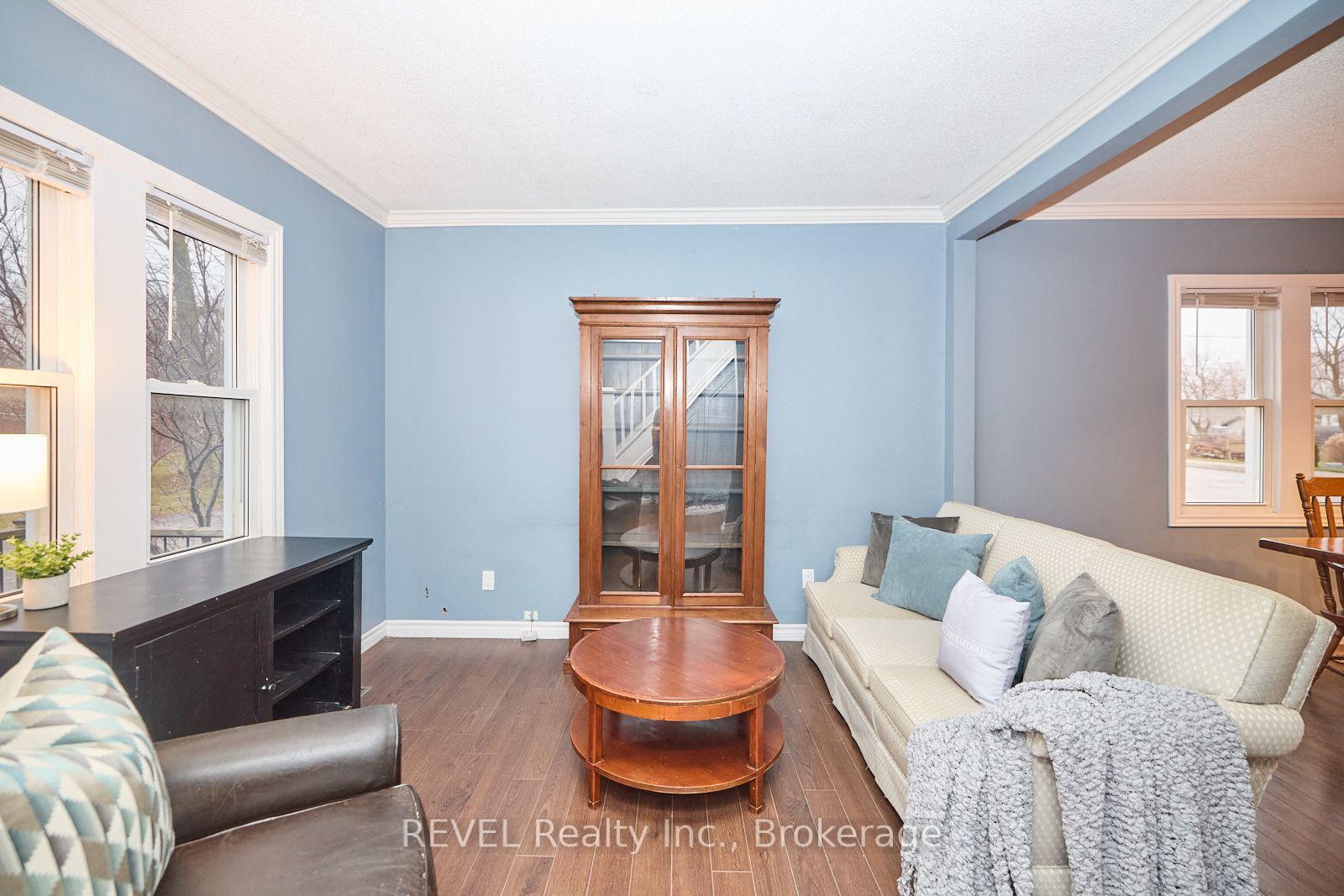 Photo 8 of 4317 Buttrey Street, Niagara Falls, Downtown — HOMEH
