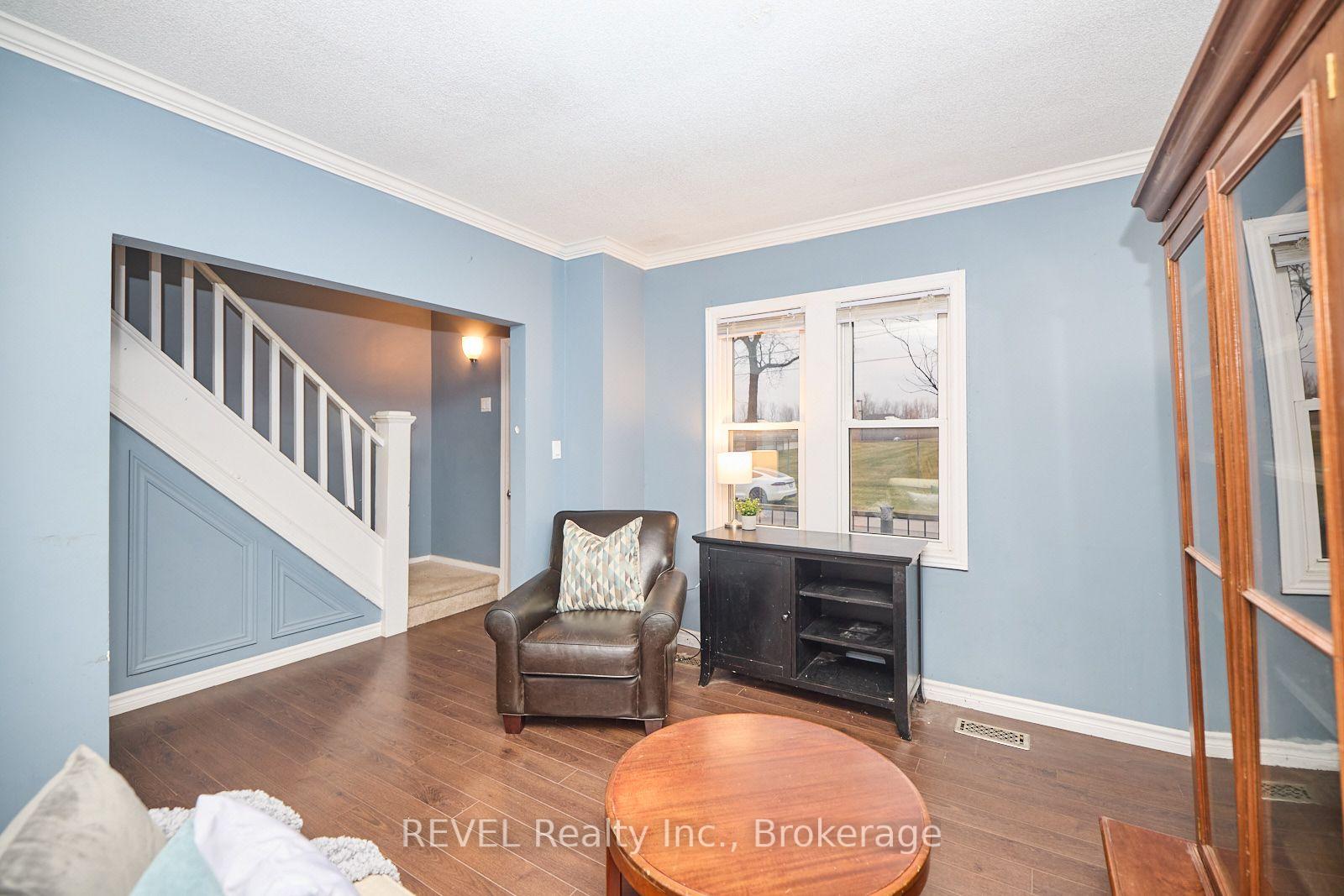 Photo 9 of 4317 Buttrey Street, Niagara Falls, Downtown — HOMEH