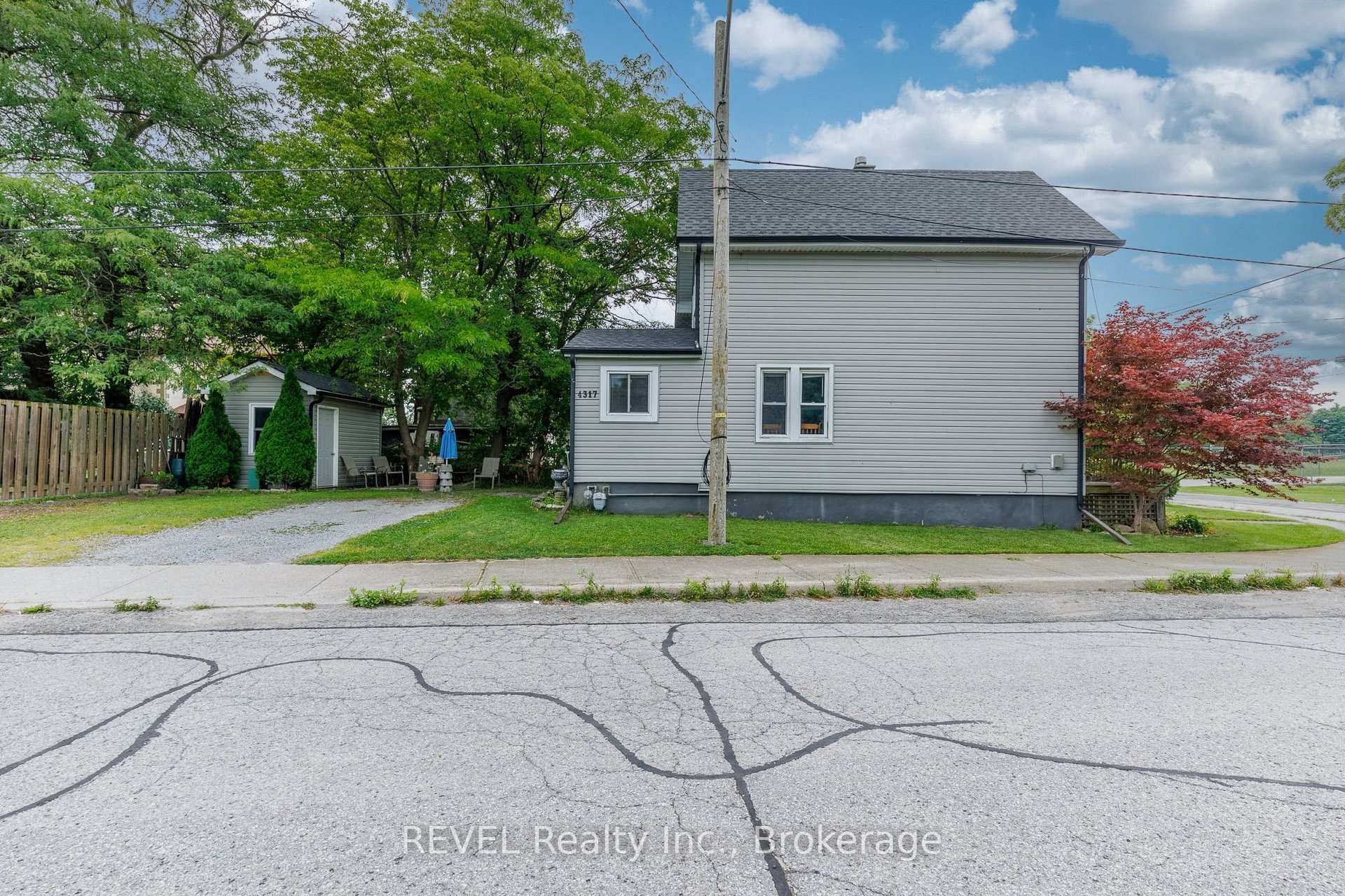 Photo 25 of 4317 Buttrey Street, Niagara Falls, Downtown — HOMEH
