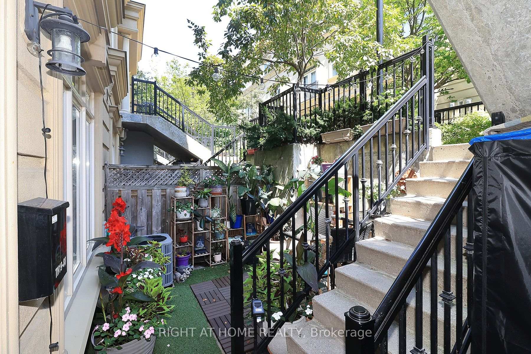 Photo 7 of Unit 19, 88 Carr Street, Toronto, Kensington-Chinatown — HOMEH