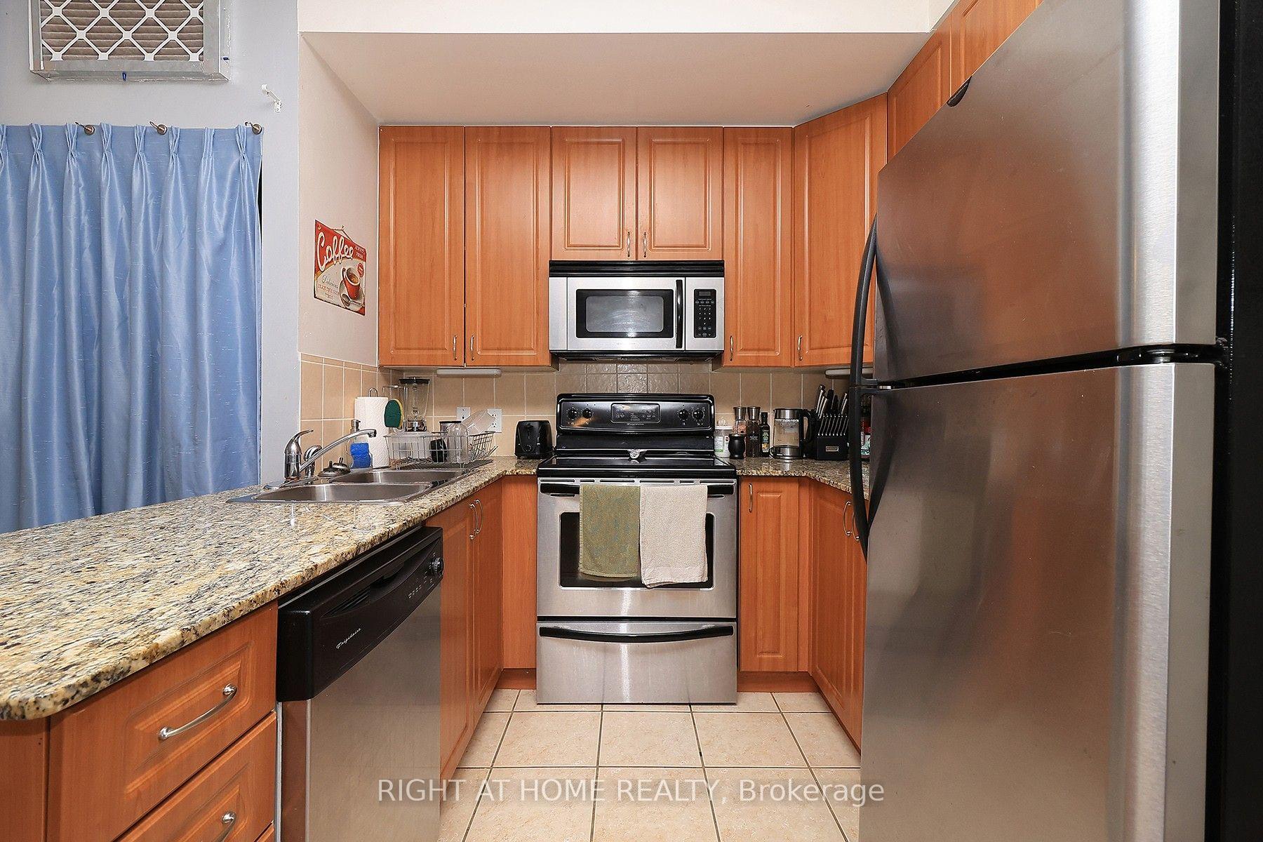 Photo 16 of Unit 19, 88 Carr Street, Toronto, Kensington-Chinatown — HOMEH