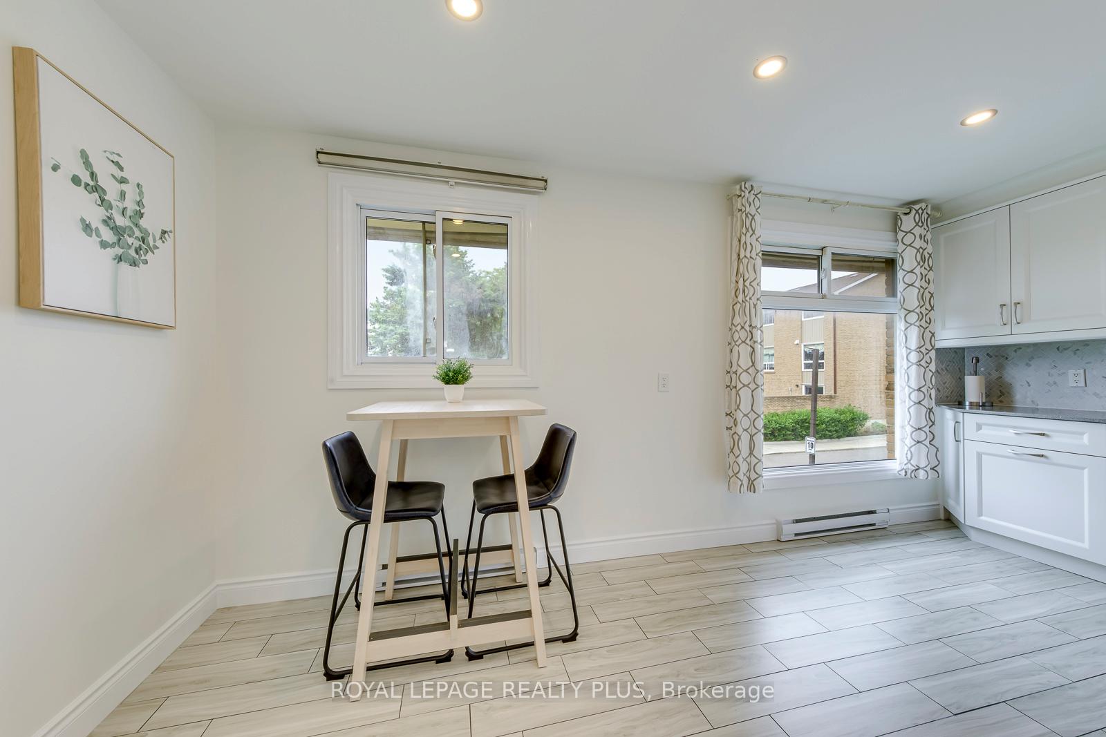 Photo 9 of Unit 1, 640 Rathburn Road E, Mississauga, Rathwood — HOMEH