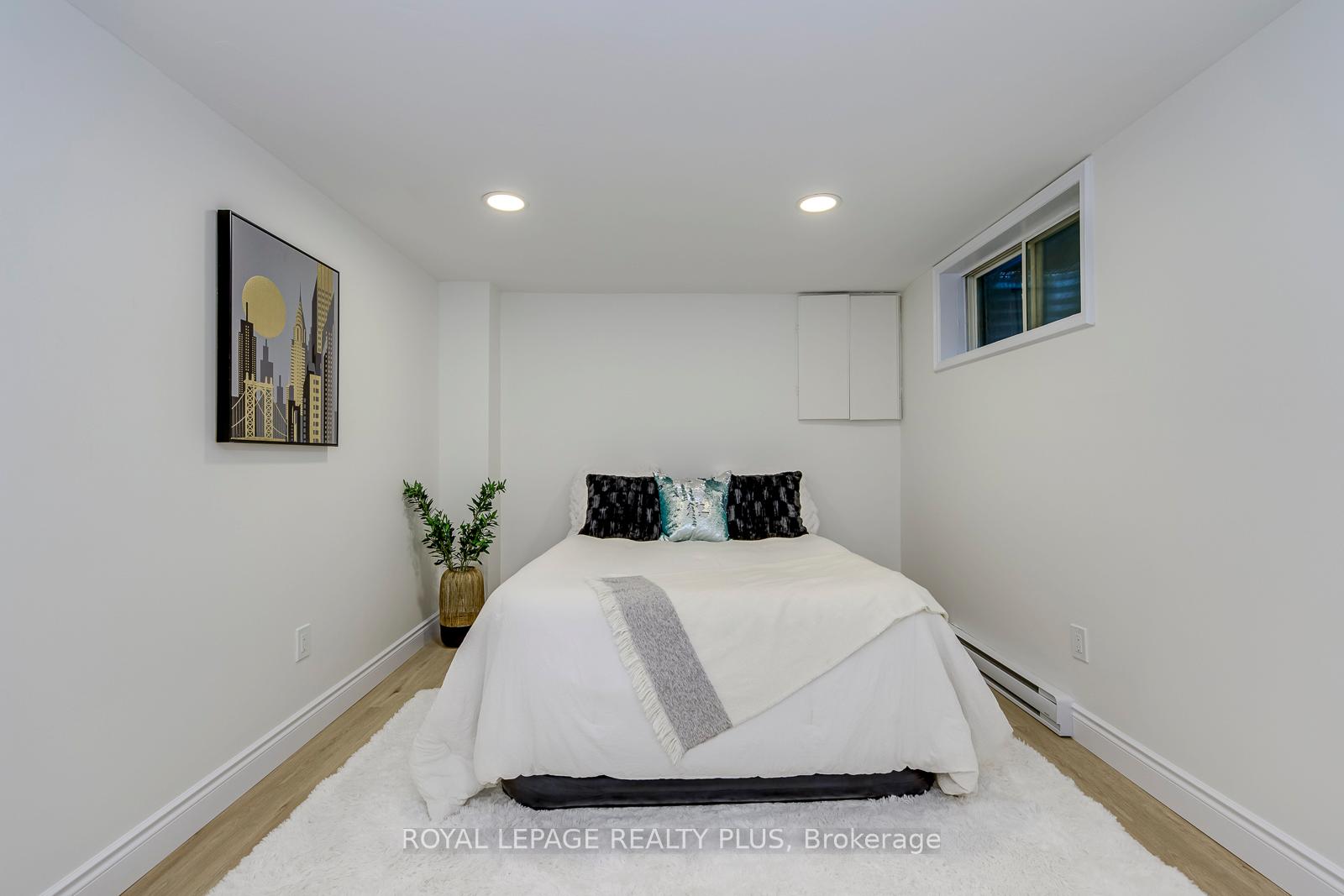 Photo 32 of Unit 1, 640 Rathburn Road E, Mississauga, Rathwood — HOMEH