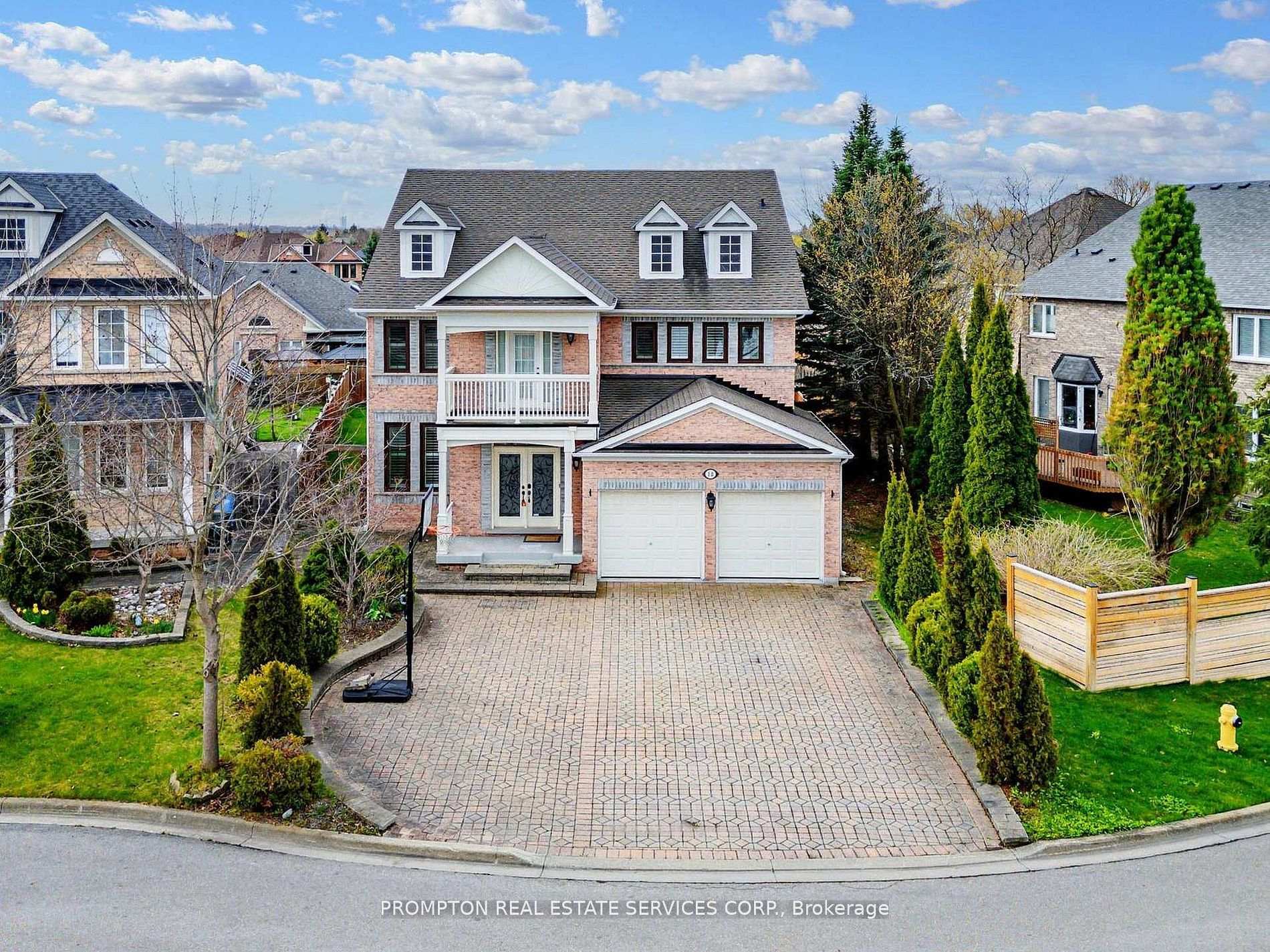 Photo 1 of 18 Bridleford Court, Markham, Markville — HOMEH