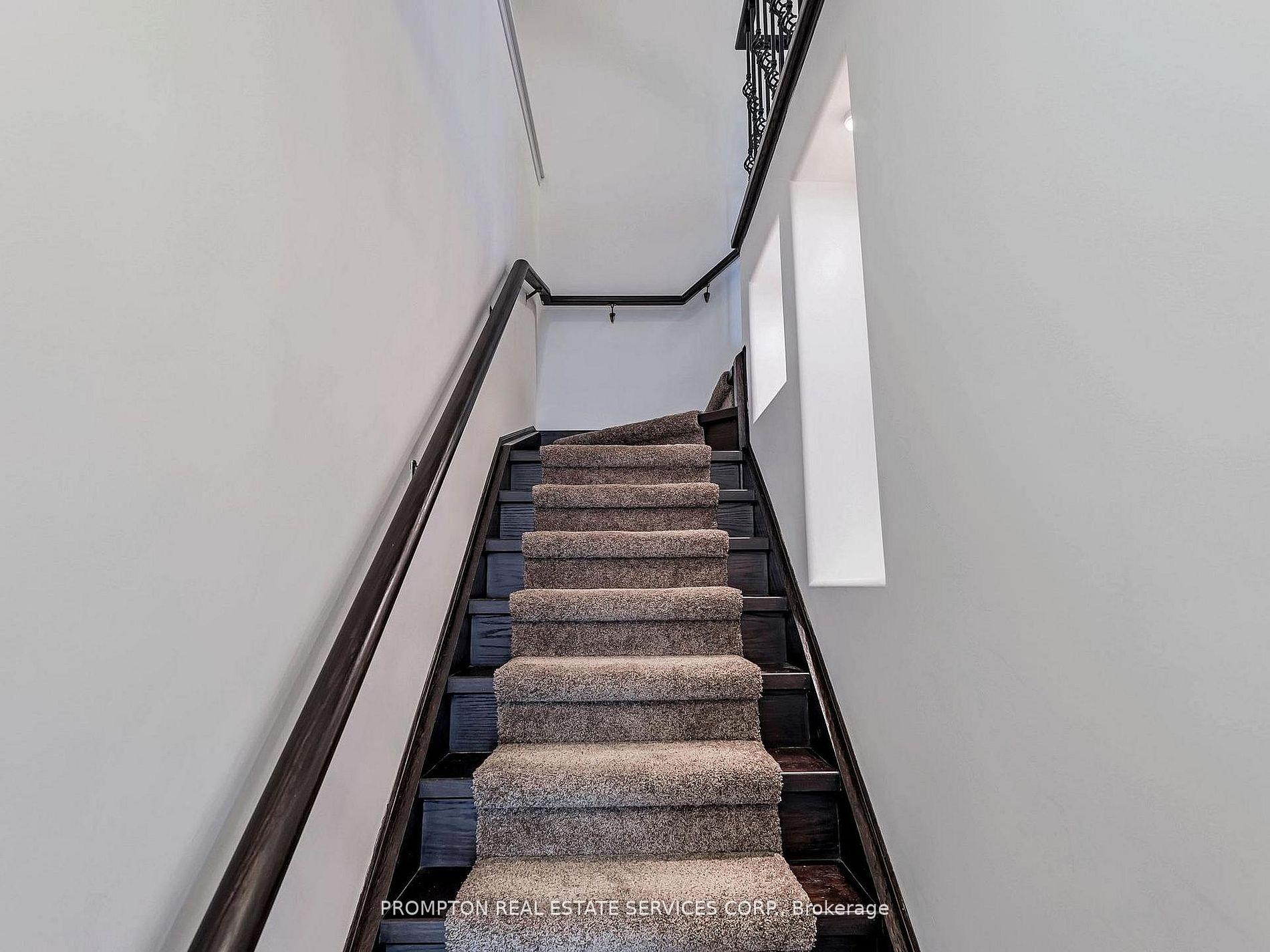 Photo 37 of 18 Bridleford Court, Markham, Markville — HOMEH