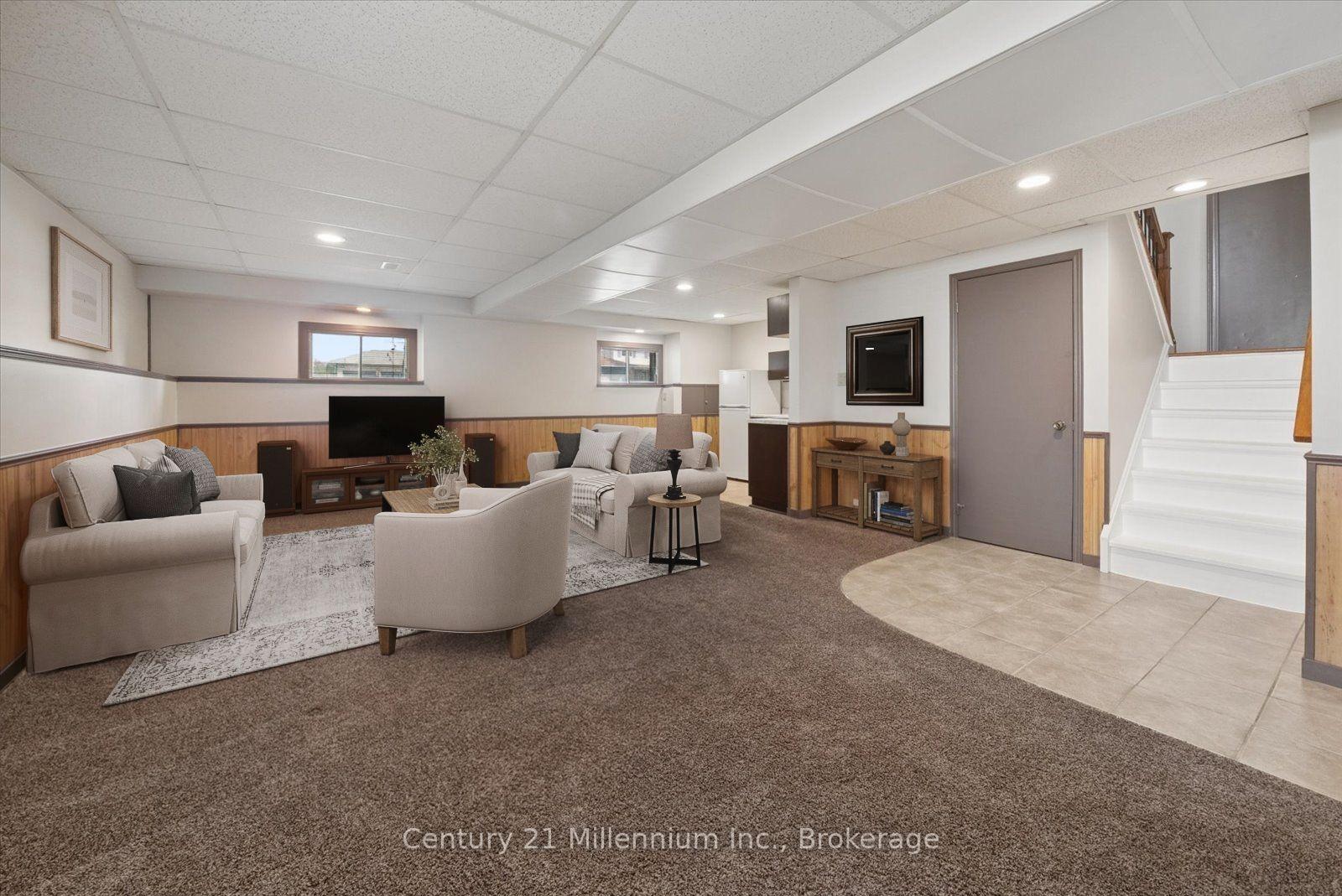 Photo 26 of 2293 Webb Street, Innisfil, Stroud — HOMEH