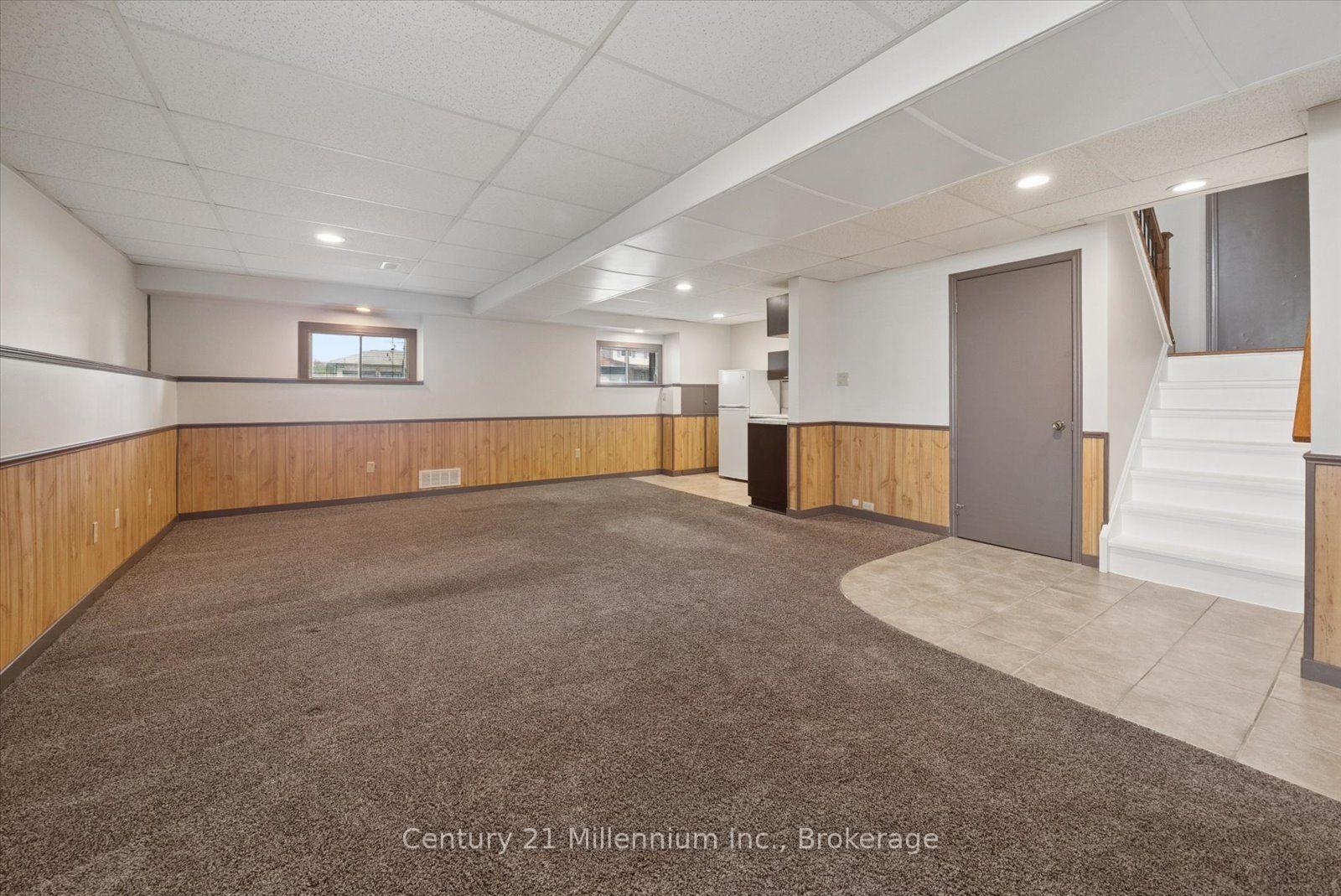 Photo 27 of 2293 Webb Street, Innisfil, Stroud — HOMEH