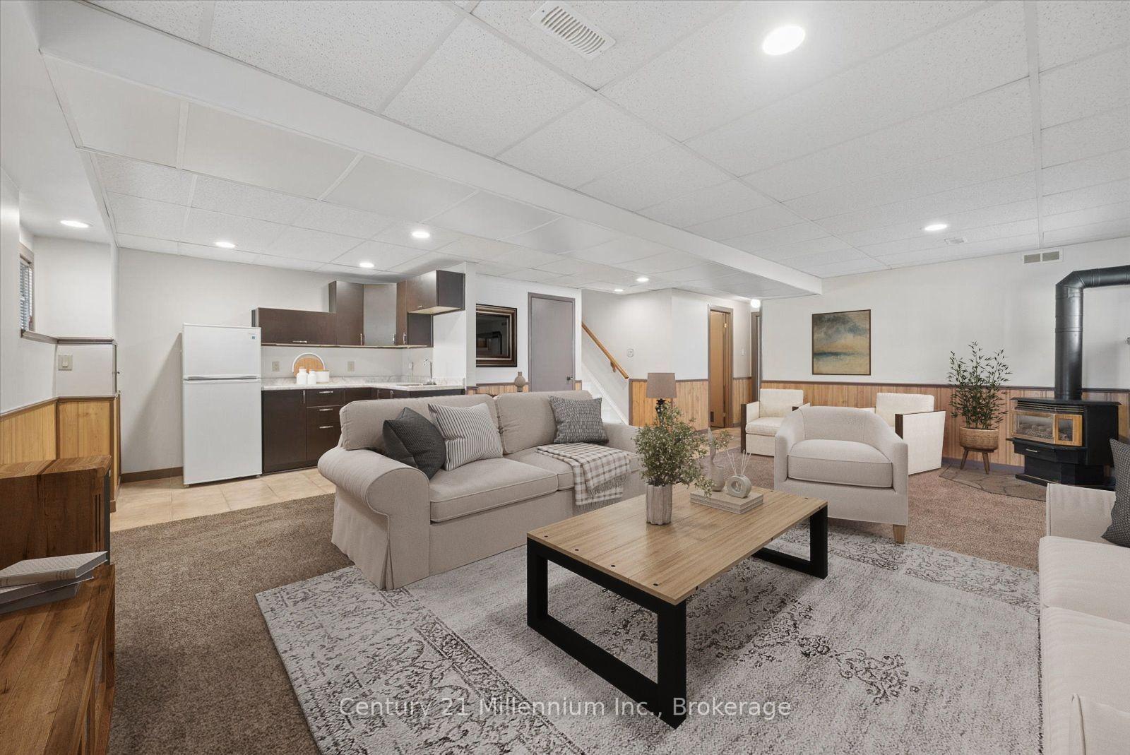 Photo 29 of 2293 Webb Street, Innisfil, Stroud — HOMEH