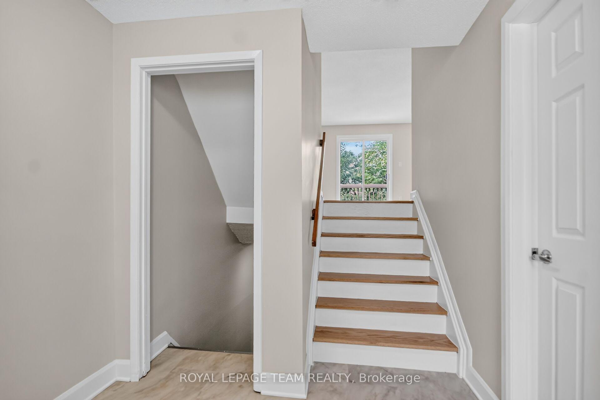 Photo 3 of 85 Glen Park Drive, Ottawa, Blackburn Hamlet (South) — HOMEH