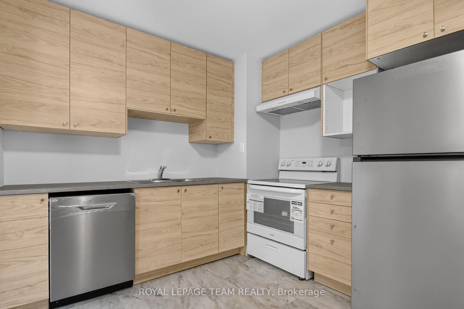 Photo 22 of 85 Glen Park Drive, Ottawa, Blackburn Hamlet (South) — HOMEH