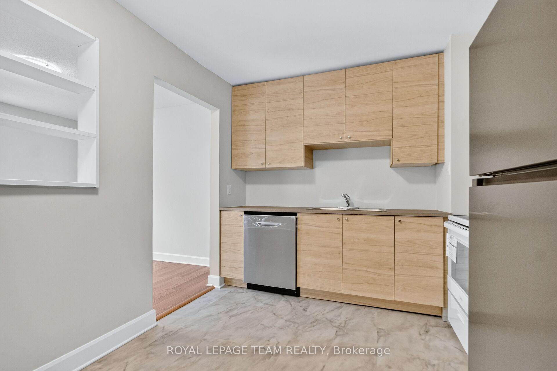Photo 24 of 85 Glen Park Drive, Ottawa, Blackburn Hamlet (South) — HOMEH