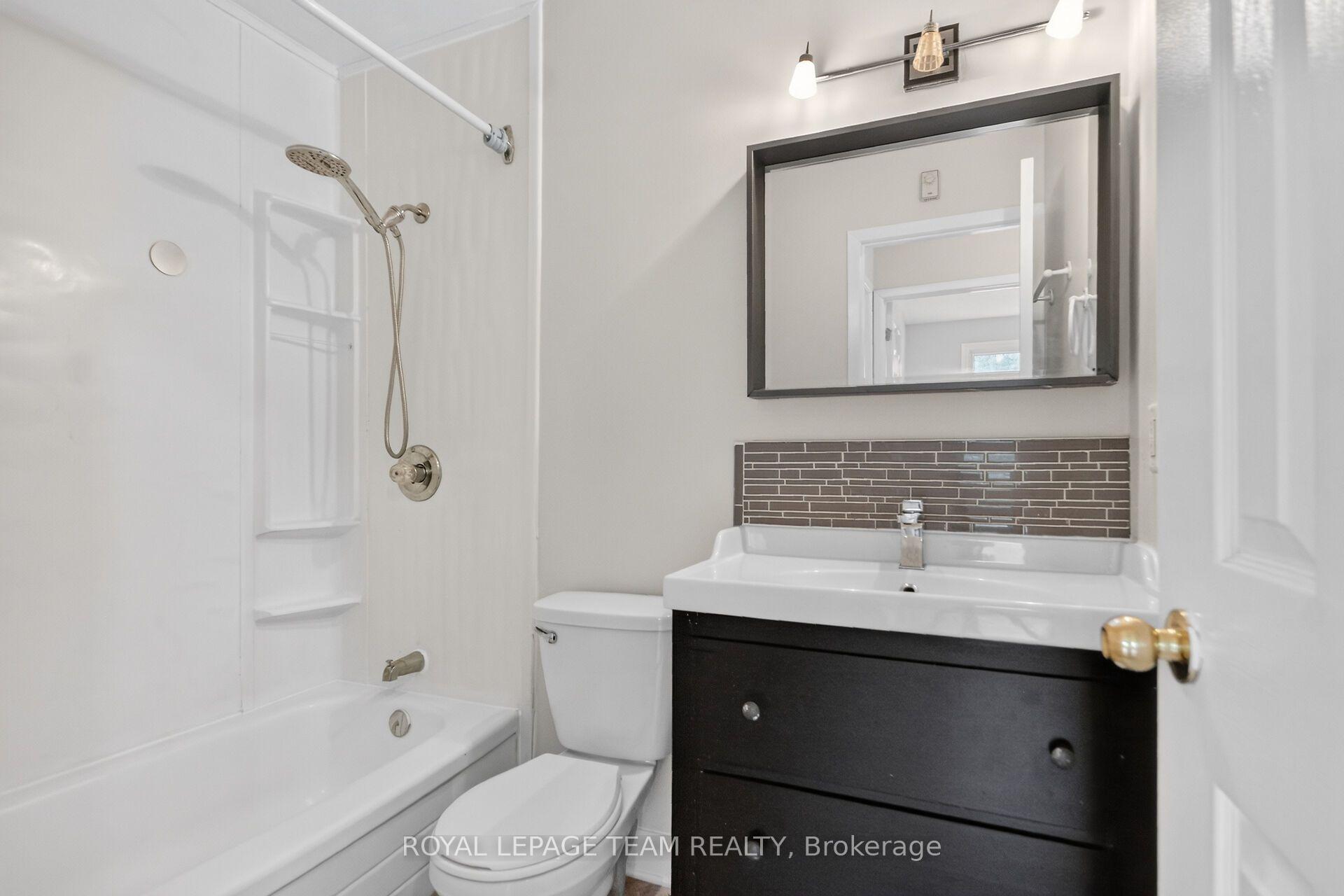 Photo 43 of 85 Glen Park Drive, Ottawa, Blackburn Hamlet (South) — HOMEH