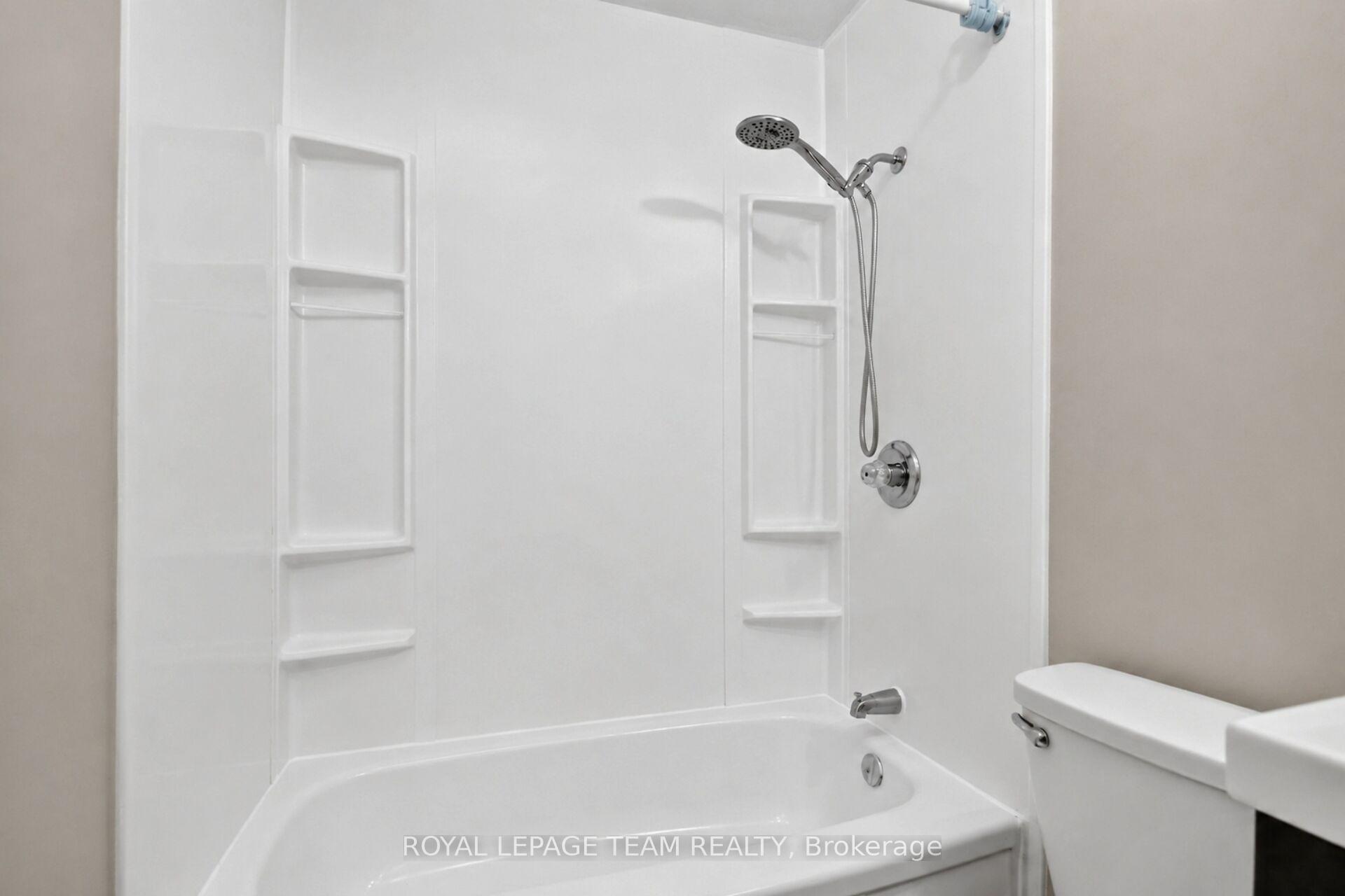 Photo 44 of 85 Glen Park Drive, Ottawa, Blackburn Hamlet (South) — HOMEH