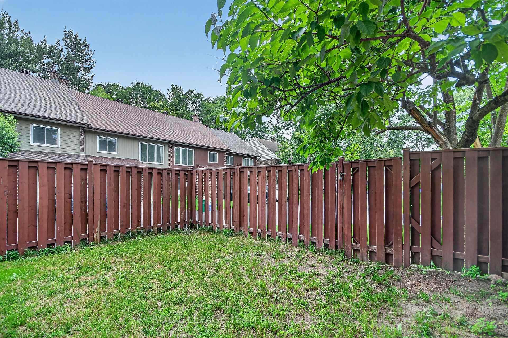 Photo 58 of 85 Glen Park Drive, Ottawa, Blackburn Hamlet (South) — HOMEH