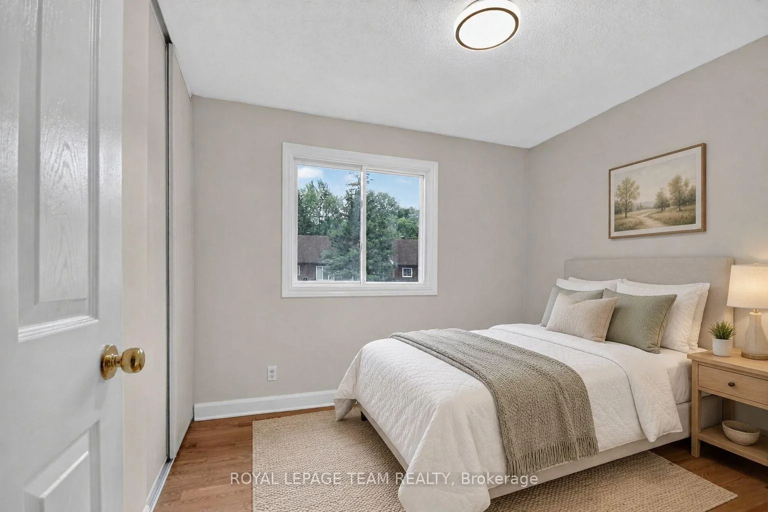 Photo 33 of 85 Glen Park Drive, Ottawa, Blackburn Hamlet (South) — HOMEH