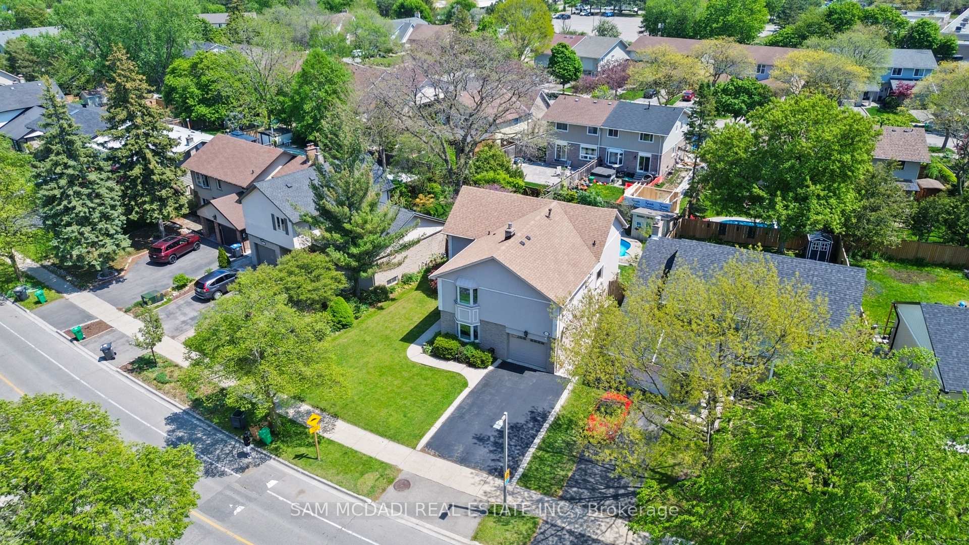 Photo 4 of 2464 Council Ring Road, Mississauga, Erin Mills — HOMEH