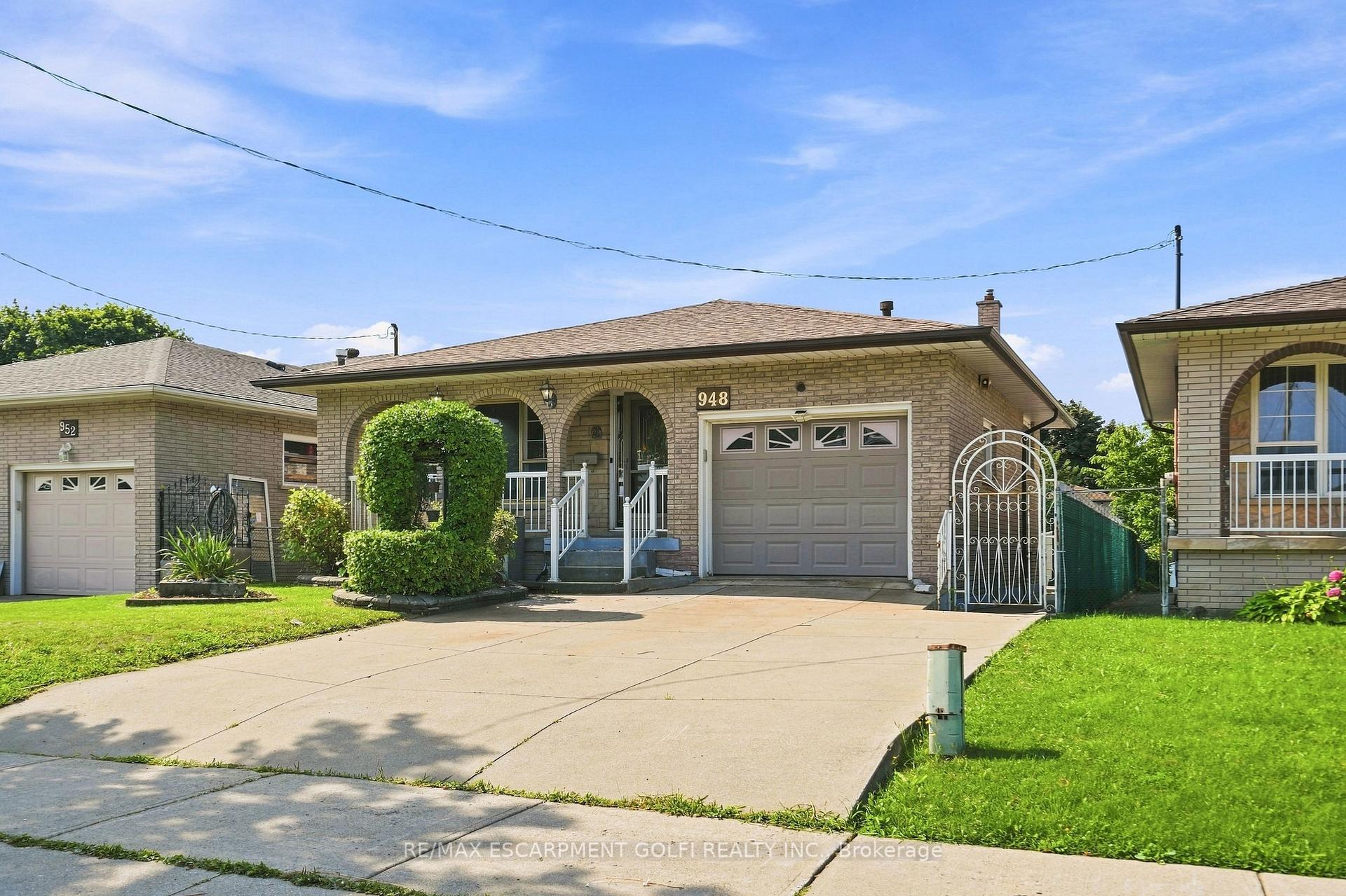 Photo 2 of 948 Stone Church Road E, Hamilton, Quinndale — HOMEH