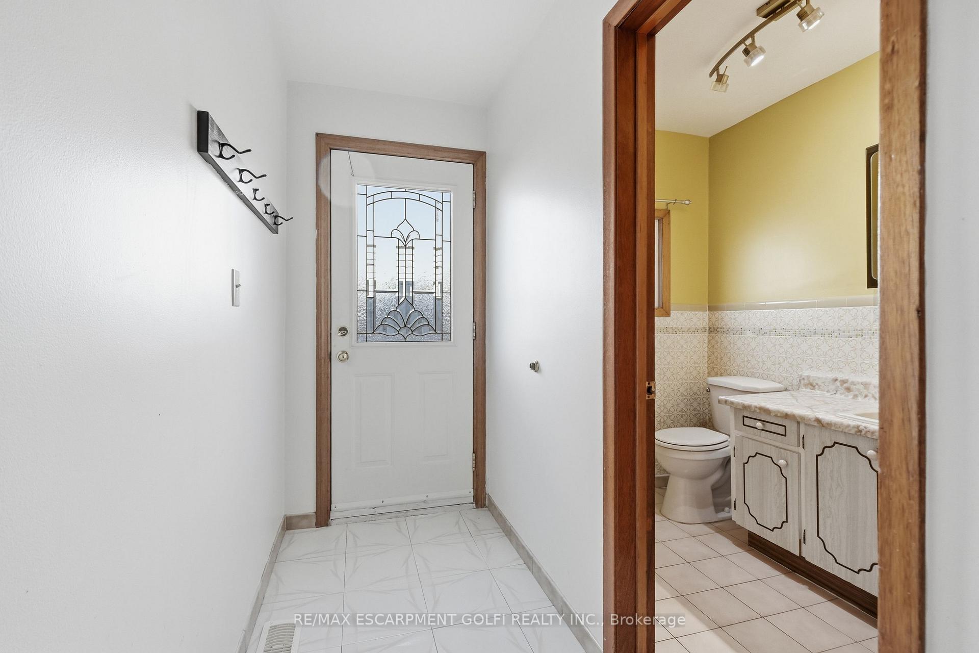 Photo 13 of 948 Stone Church Road E, Hamilton, Quinndale — HOMEH