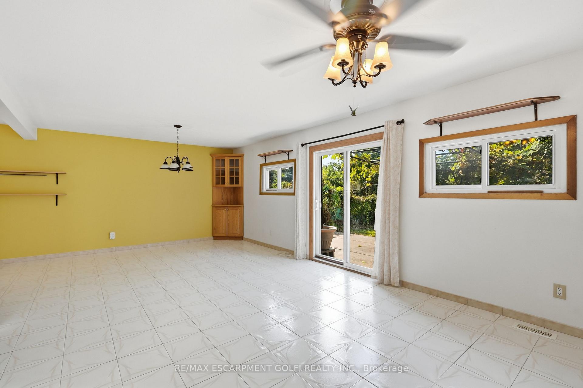 Photo 25 of 948 Stone Church Road E, Hamilton, Quinndale — HOMEH