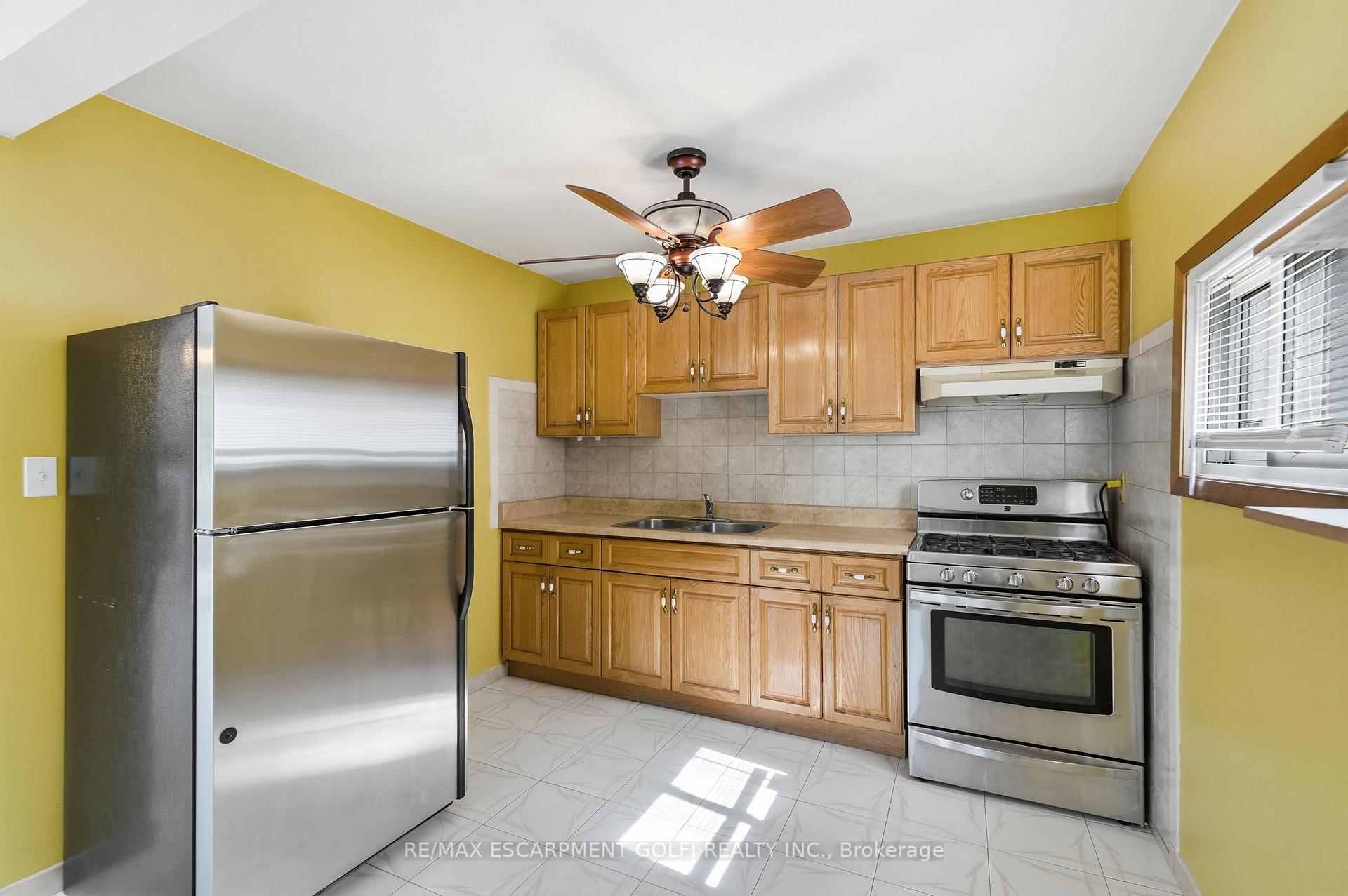 Photo 28 of 948 Stone Church Road E, Hamilton, Quinndale — HOMEH