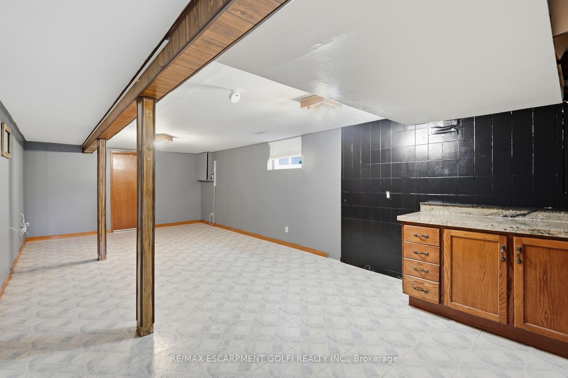 Photo 29 of 948 Stone Church Road E, Hamilton, Quinndale — HOMEH