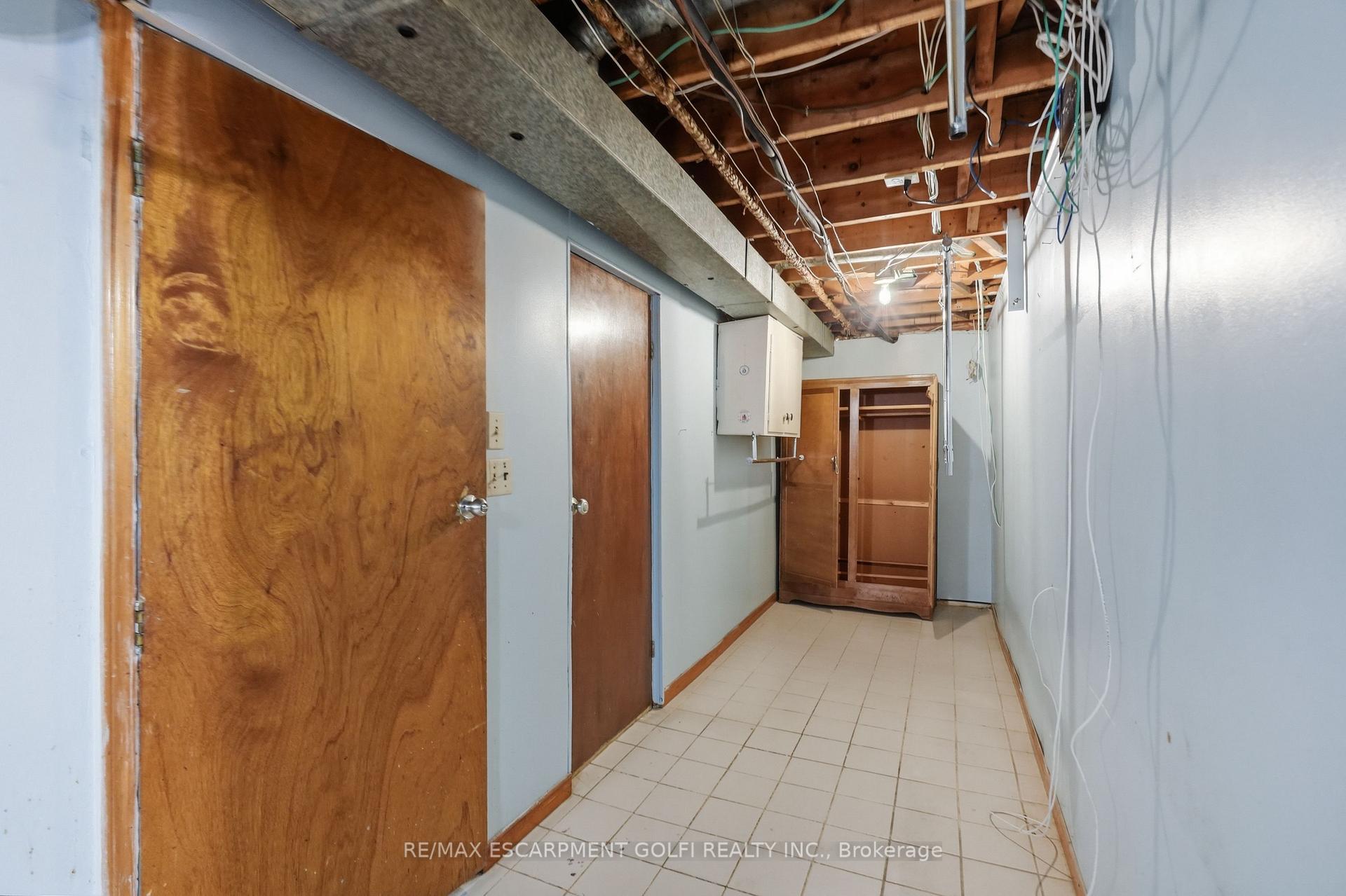Photo 34 of 948 Stone Church Road E, Hamilton, Quinndale — HOMEH